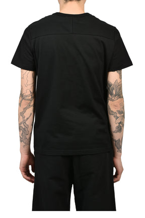 EMBROIDERY FITTED TEE / BLK