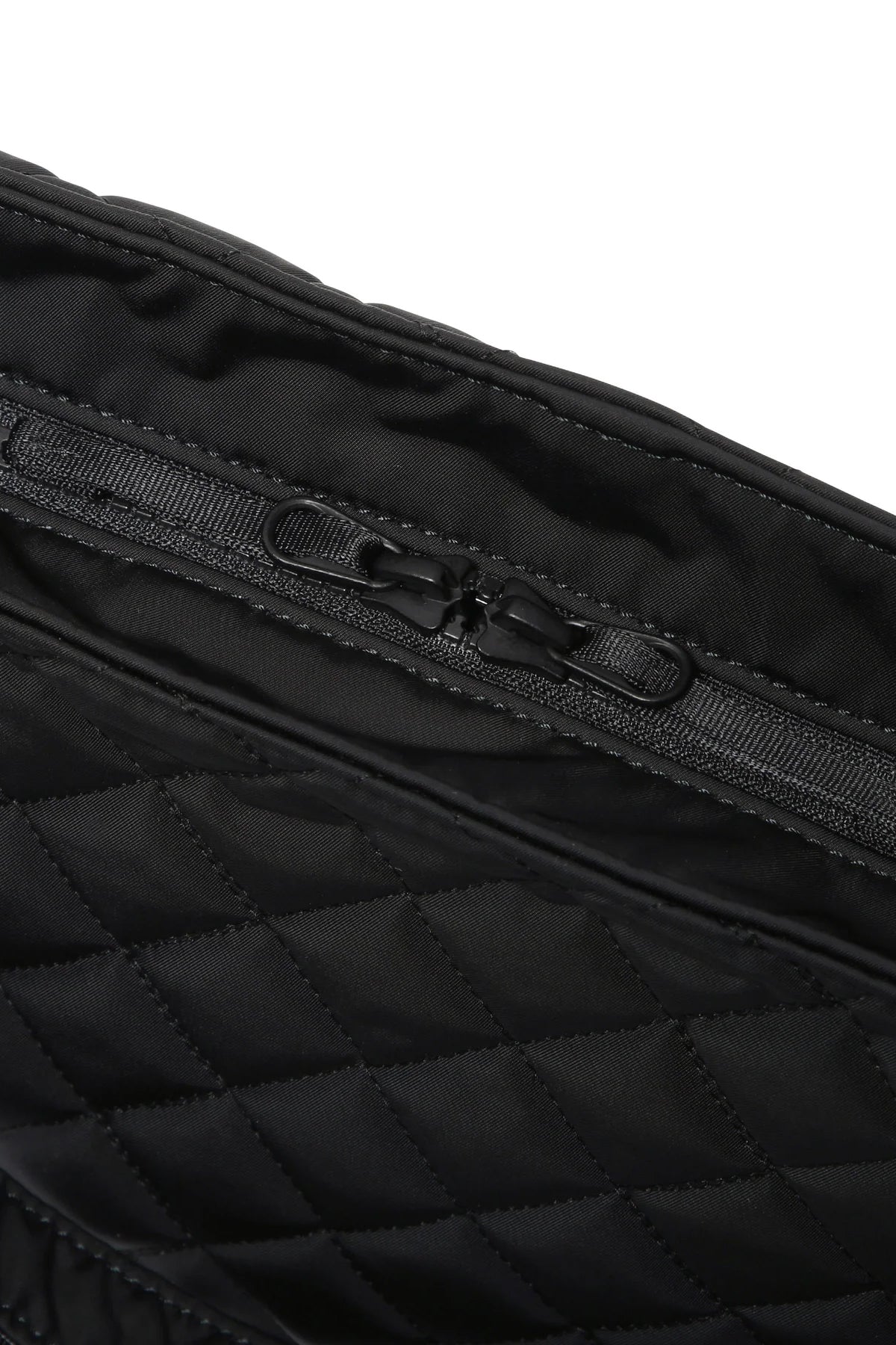 SHOULDER BAG (L) / BLACK 