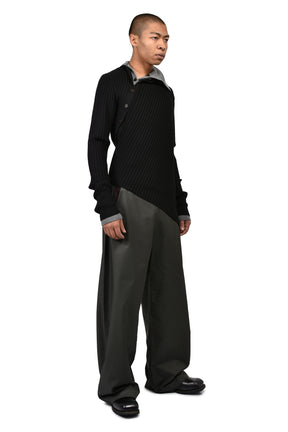 ASYMETRICAL TURTLE NECK / BLK