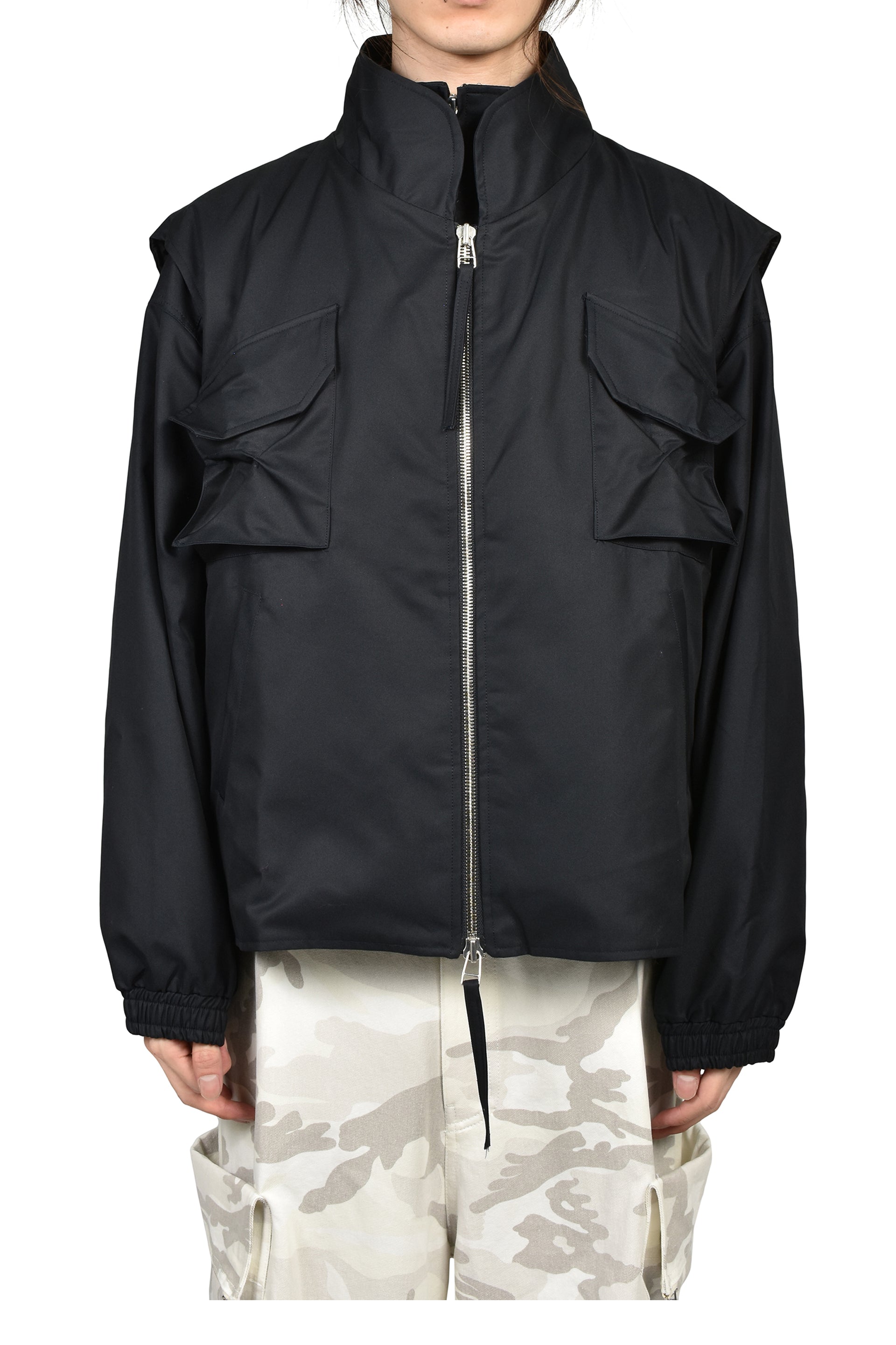DARTED KALF VEST / CARBON BLK