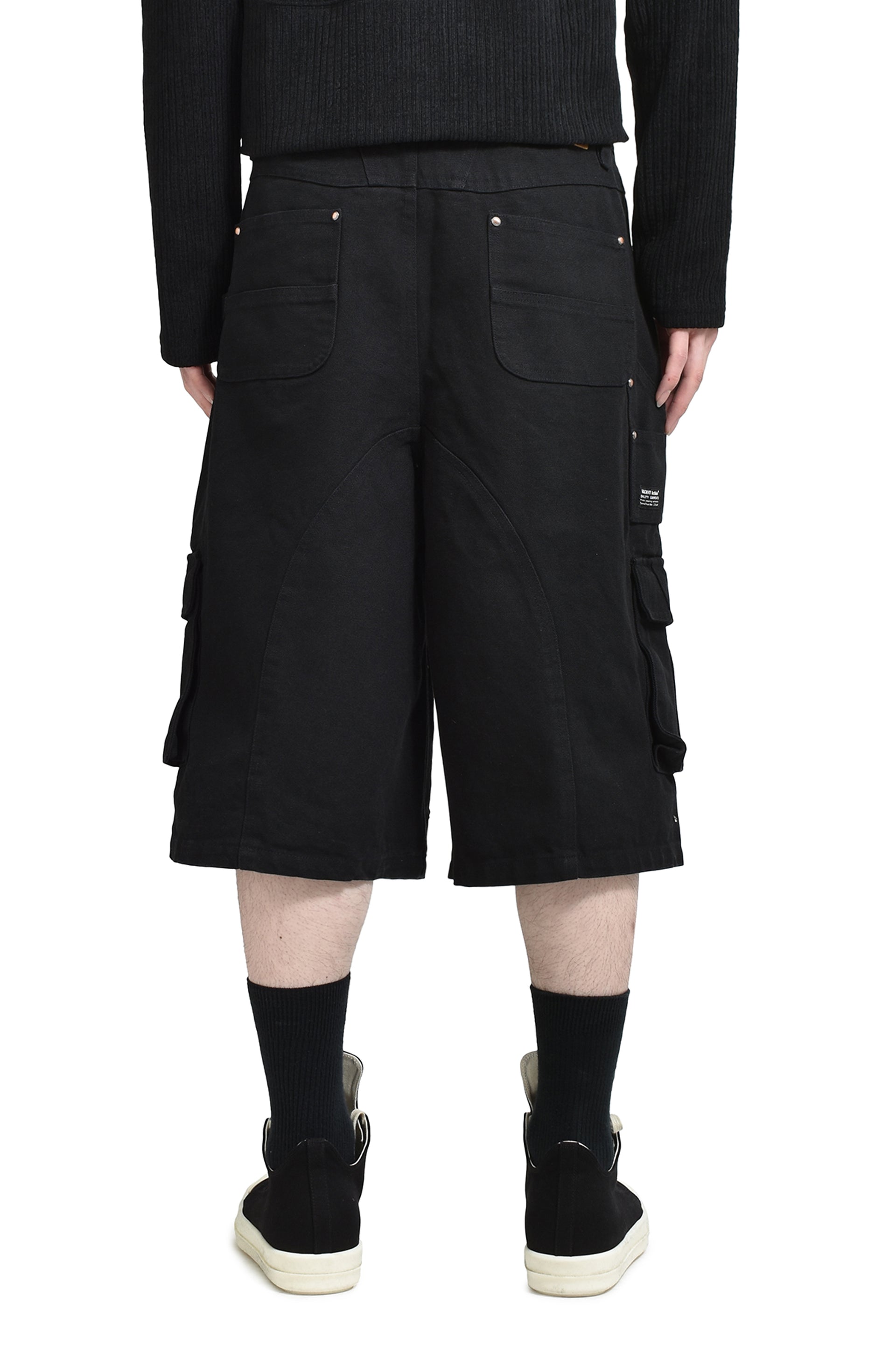 VACANT Archive MOKSHA BERMUDA PANTS / BLK