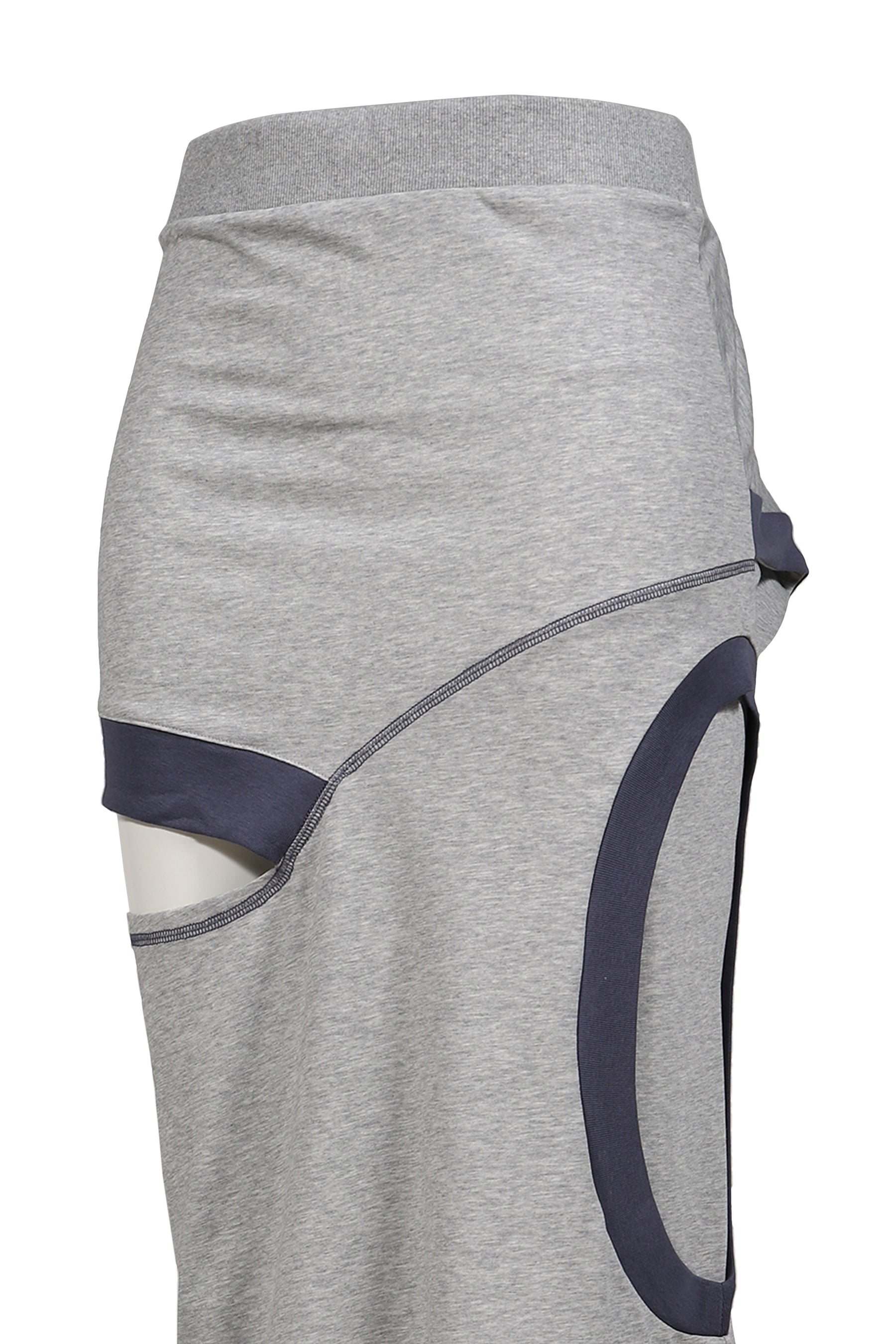 COLOR BLOCK PANEL CUTOUT SKIRT / GRY