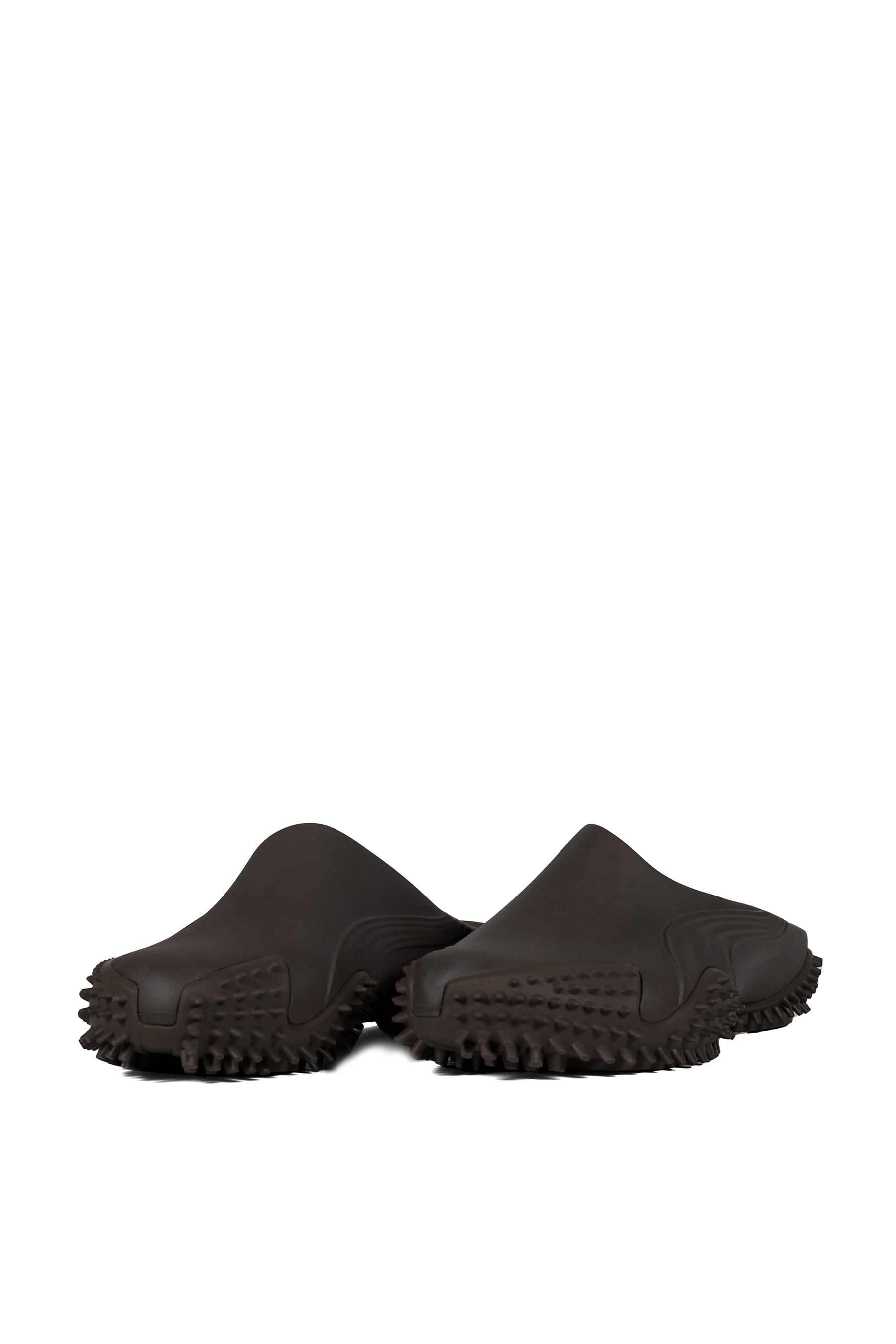 PUMA × LGN MOSTRO MULE INJ LGN / BITTER CHOCOLATE