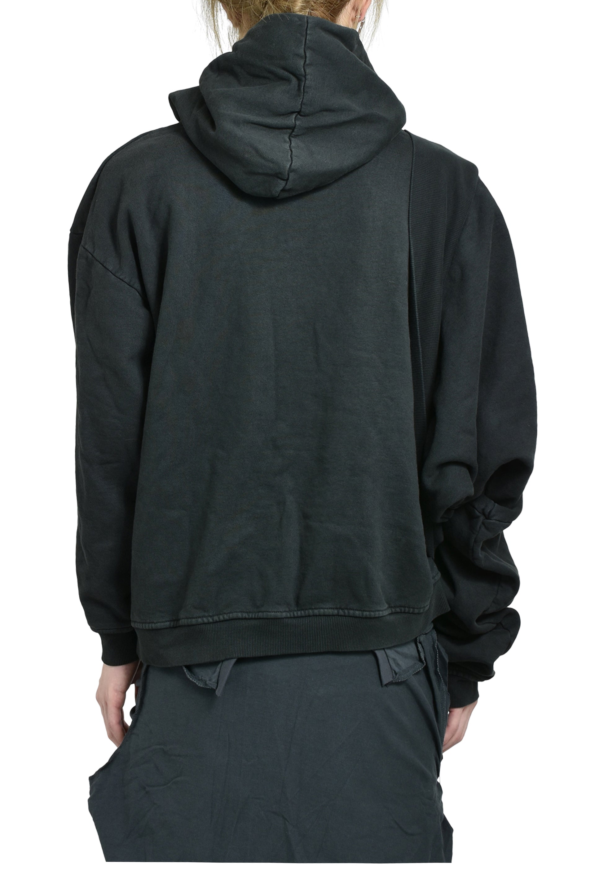 BLACK HOODIE / BLK