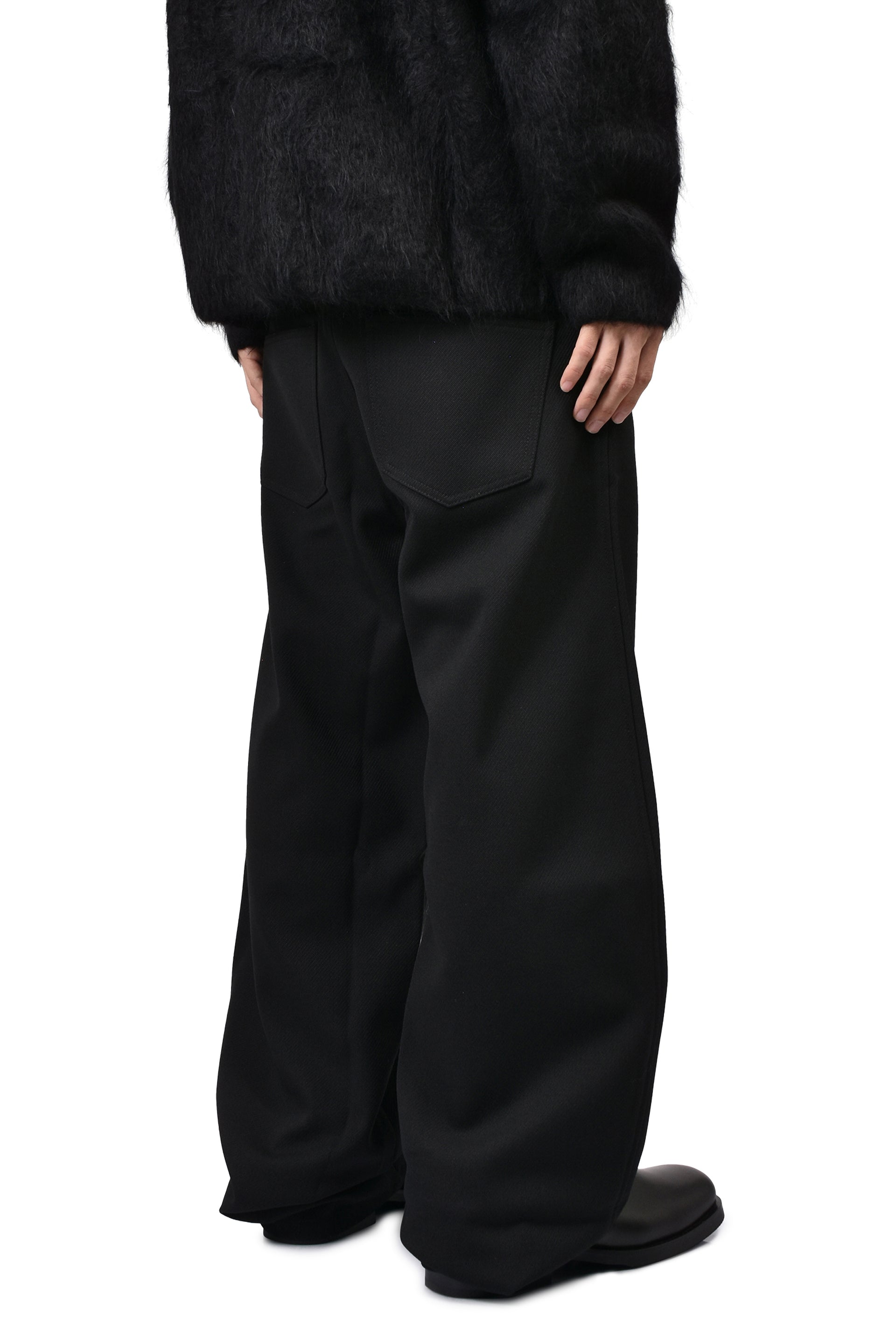 OKTAI TROUSER / BLK