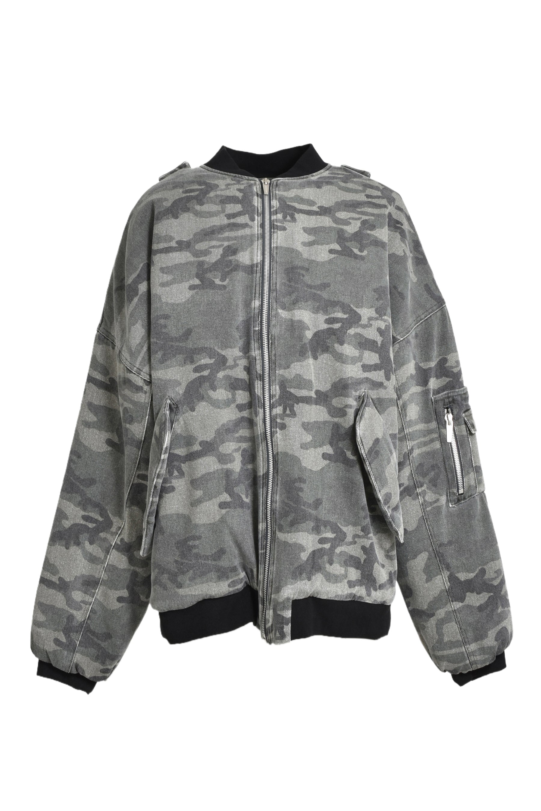 CAMO BOMBER JACKET / CAMO