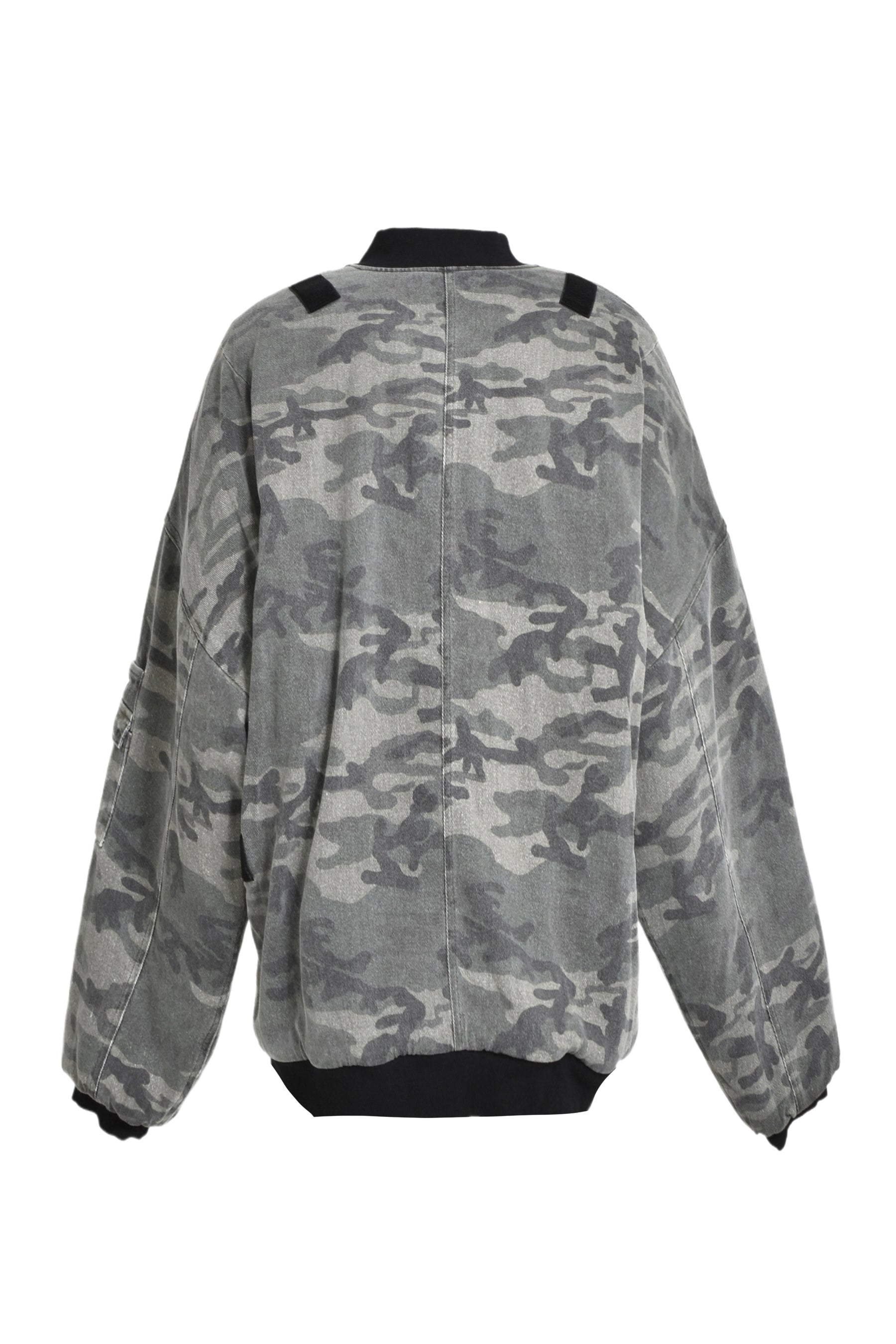 CAMO BOMBER JACKET / CAMO