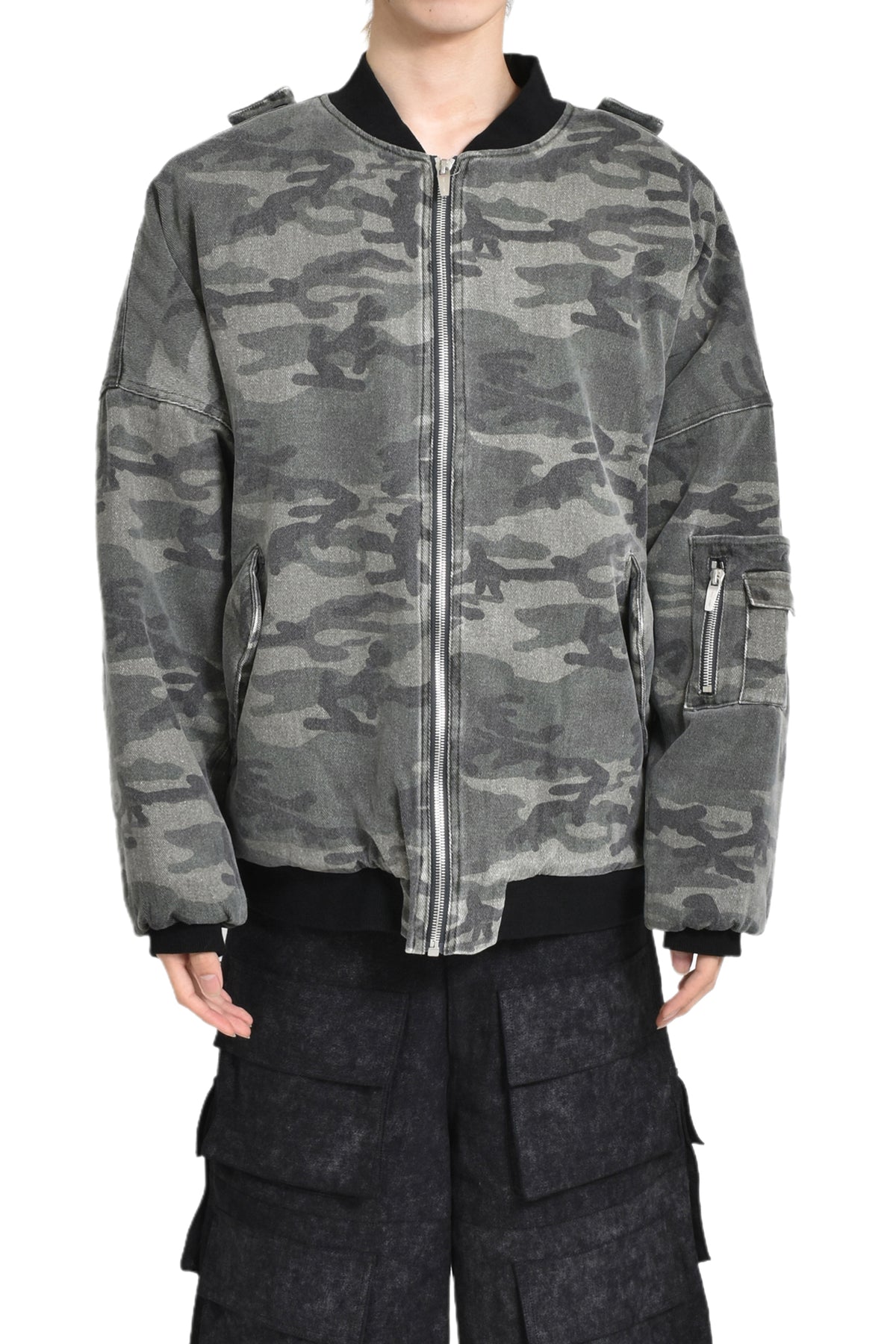 CAMO BOMBER JACKET / CAMO