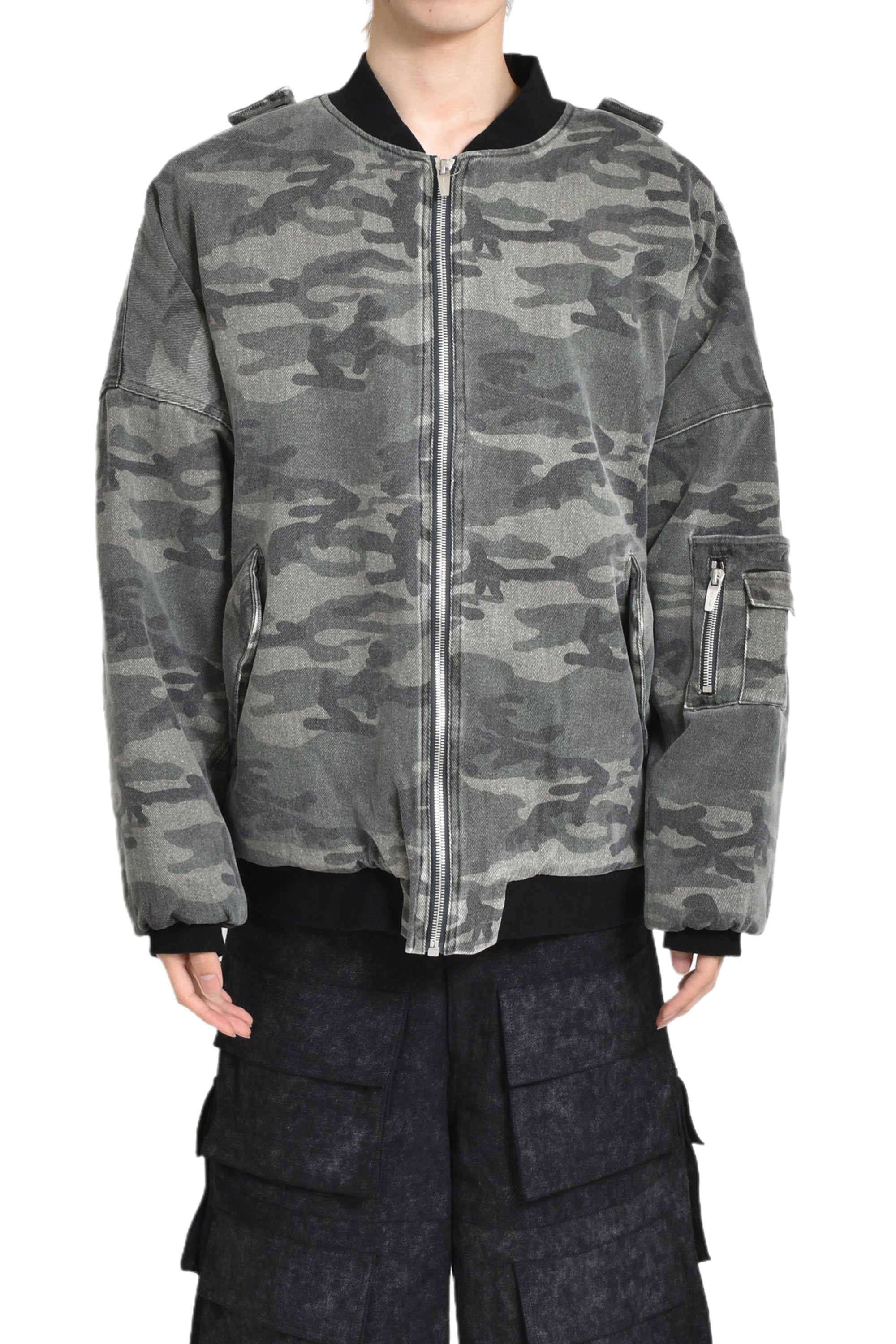 CAMO BOMBER JACKET / CAMO