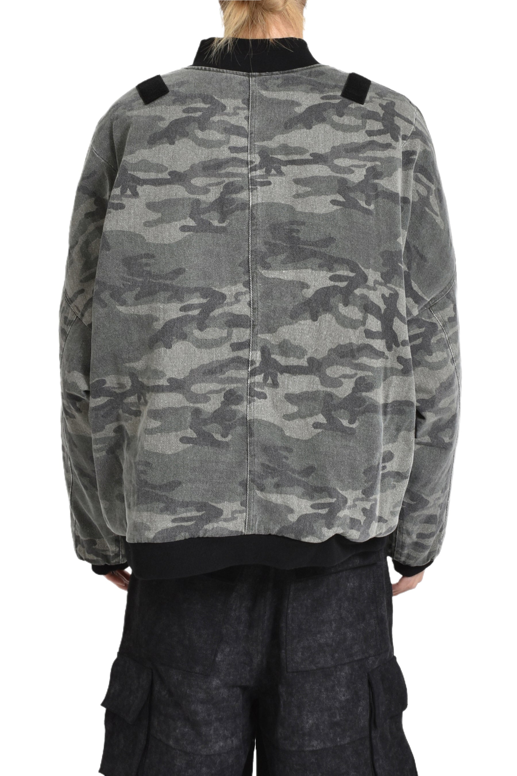 CAMO BOMBER JACKET / CAMO