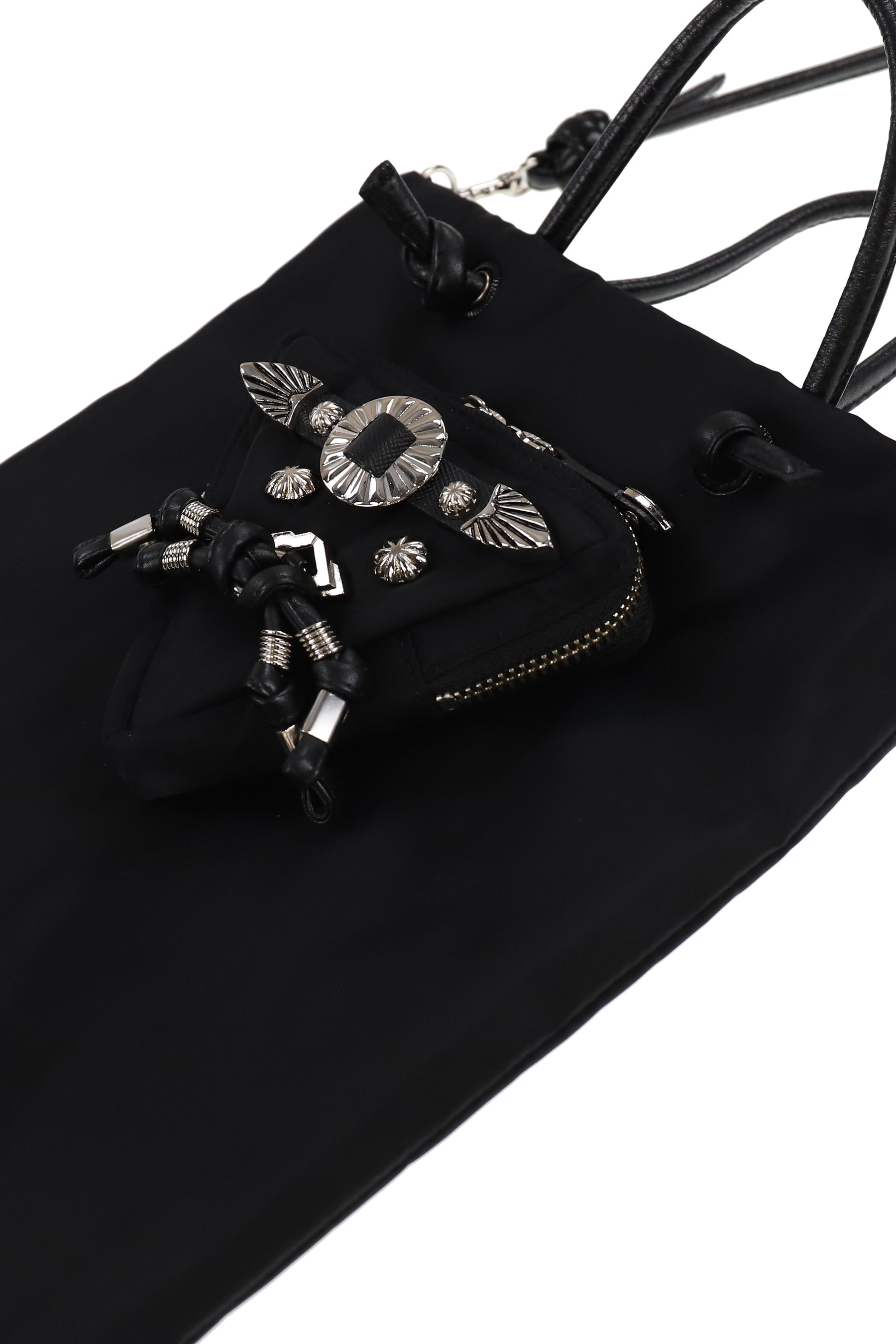 TRIANGLE POUCH BAG / BLK