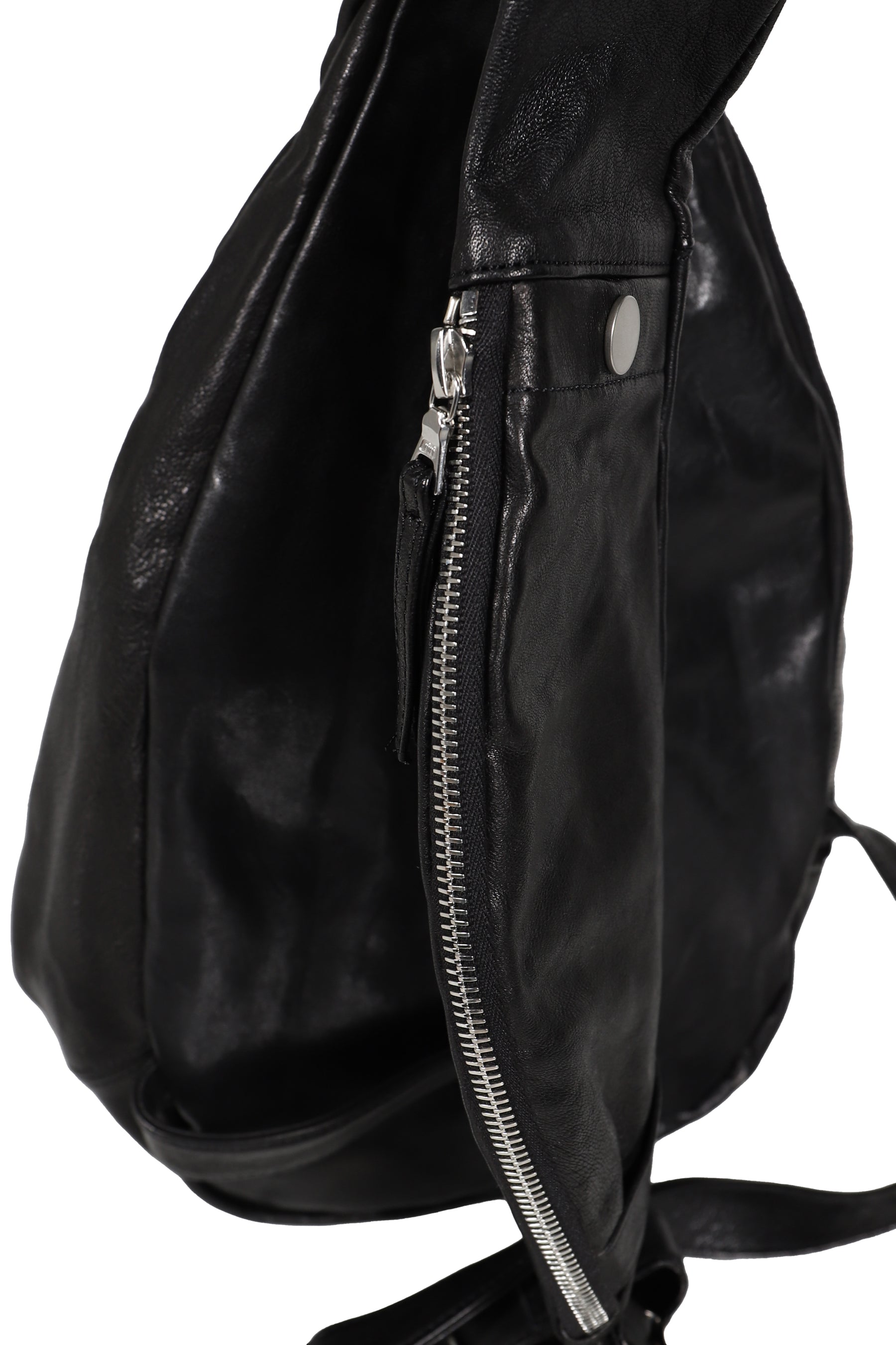 LEATHER SLING BAG / BLK