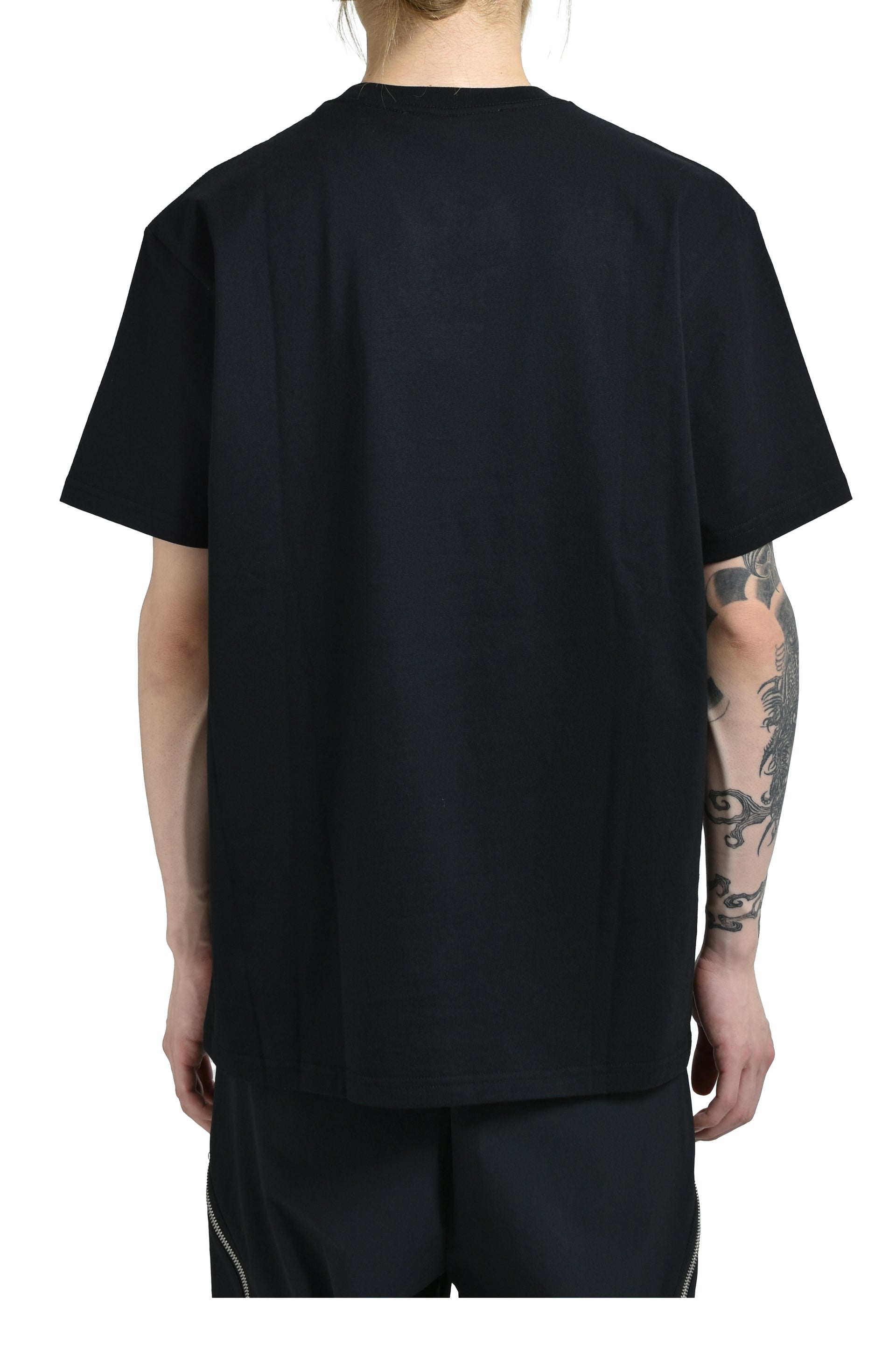 ESSENTIALS REGULAR FIT SHORT SLEEVE TEE / BLK