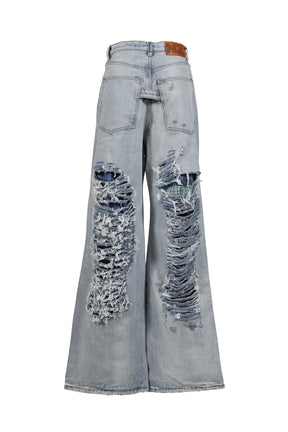 DISTRESSED JEANS / DENIM
