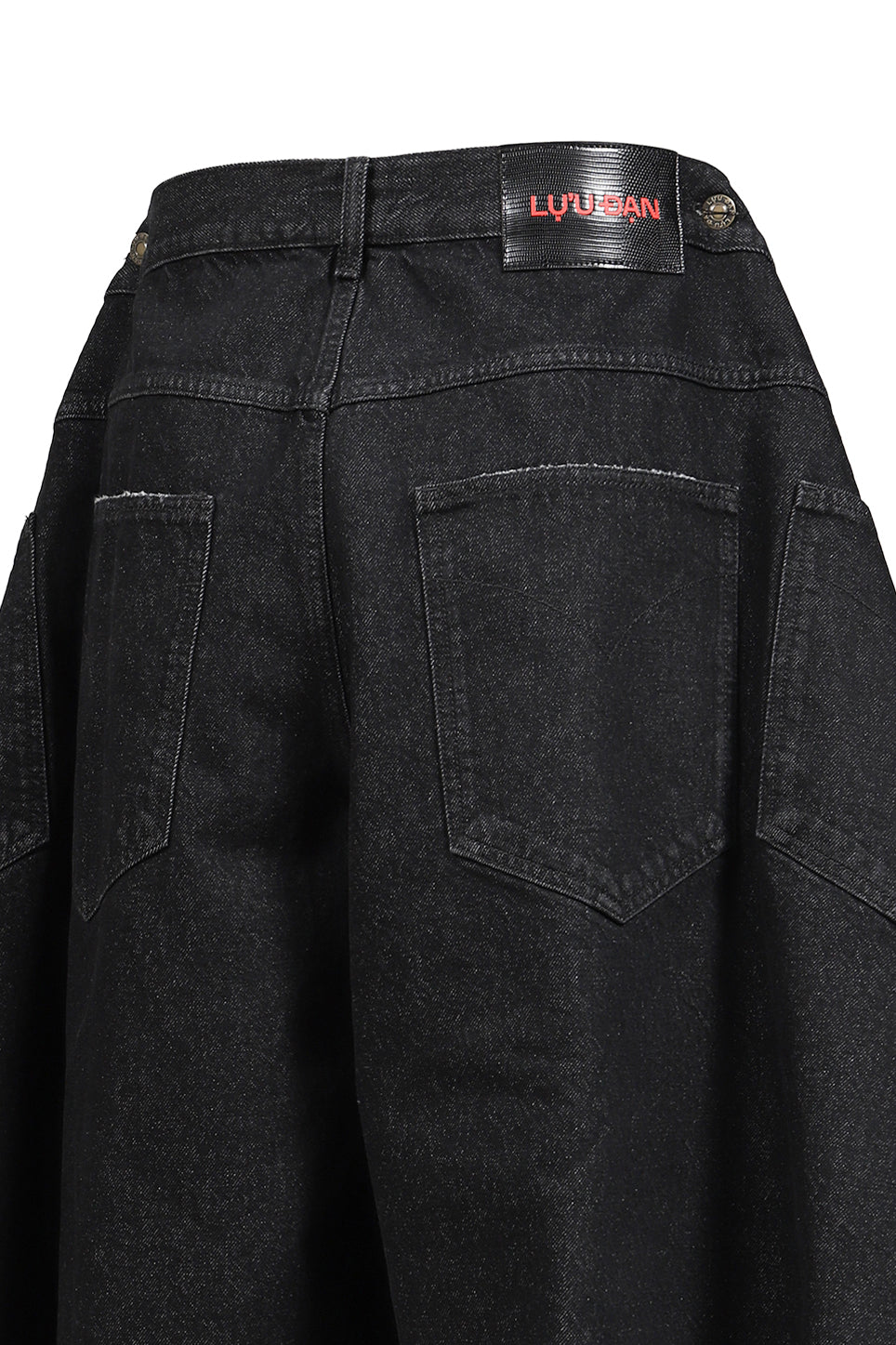 MAXI SHORTS / RINSED BLK