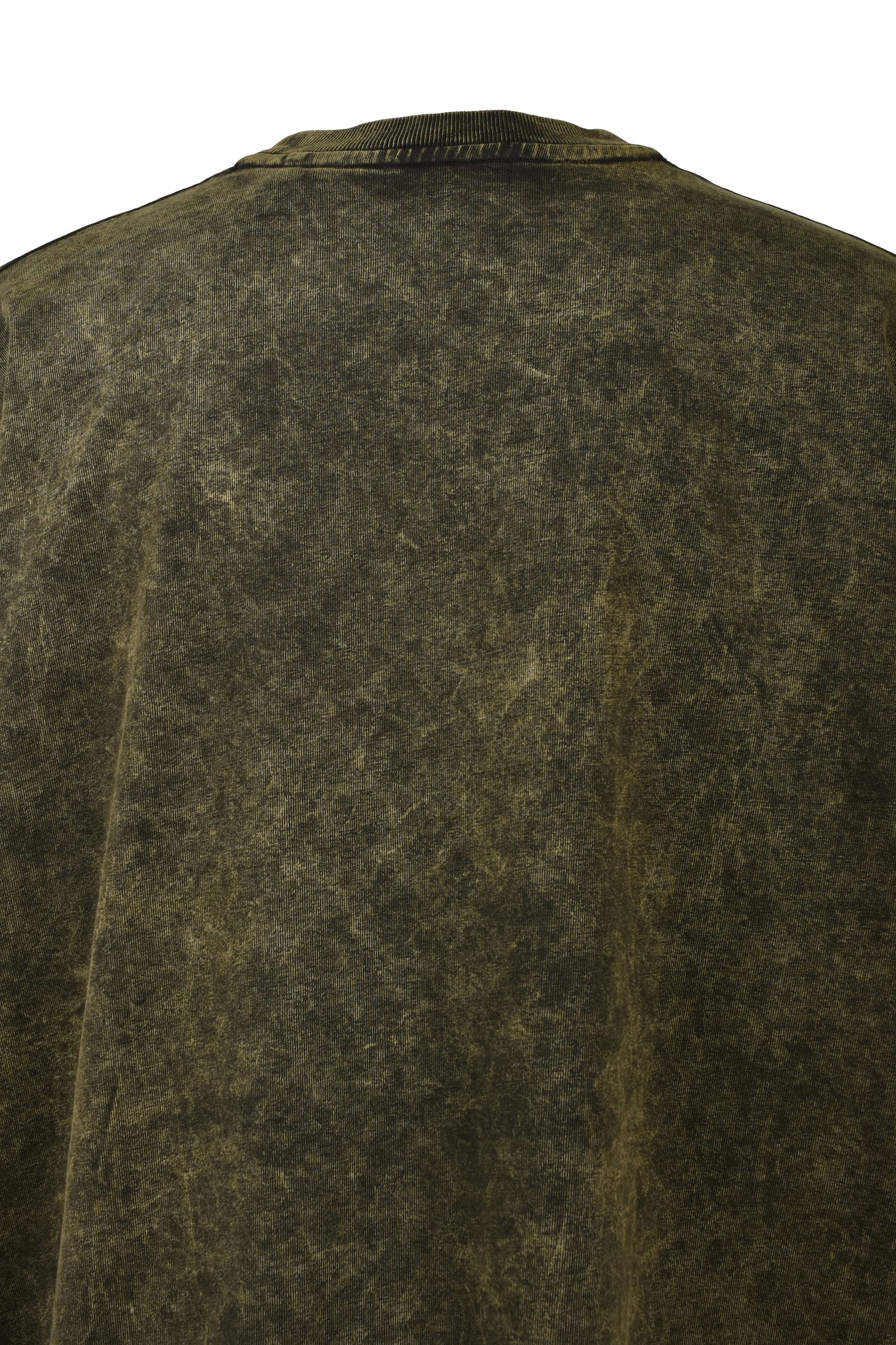 WORNOUT CLOAK TEE / BLK