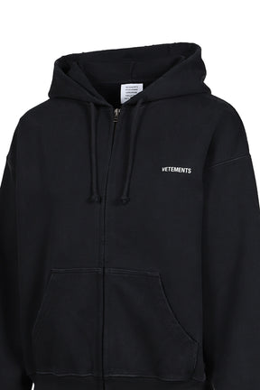 CLASSIC LOGO FITTED ZIP-UP HOODIE / BLK