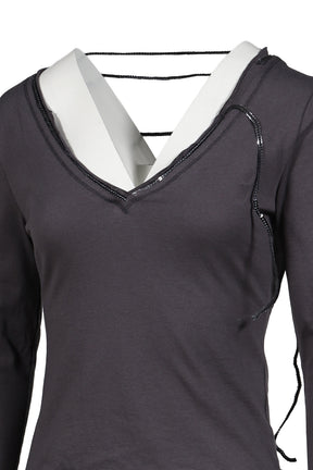 SEQUIN TRIM V NECK TEE / GRY