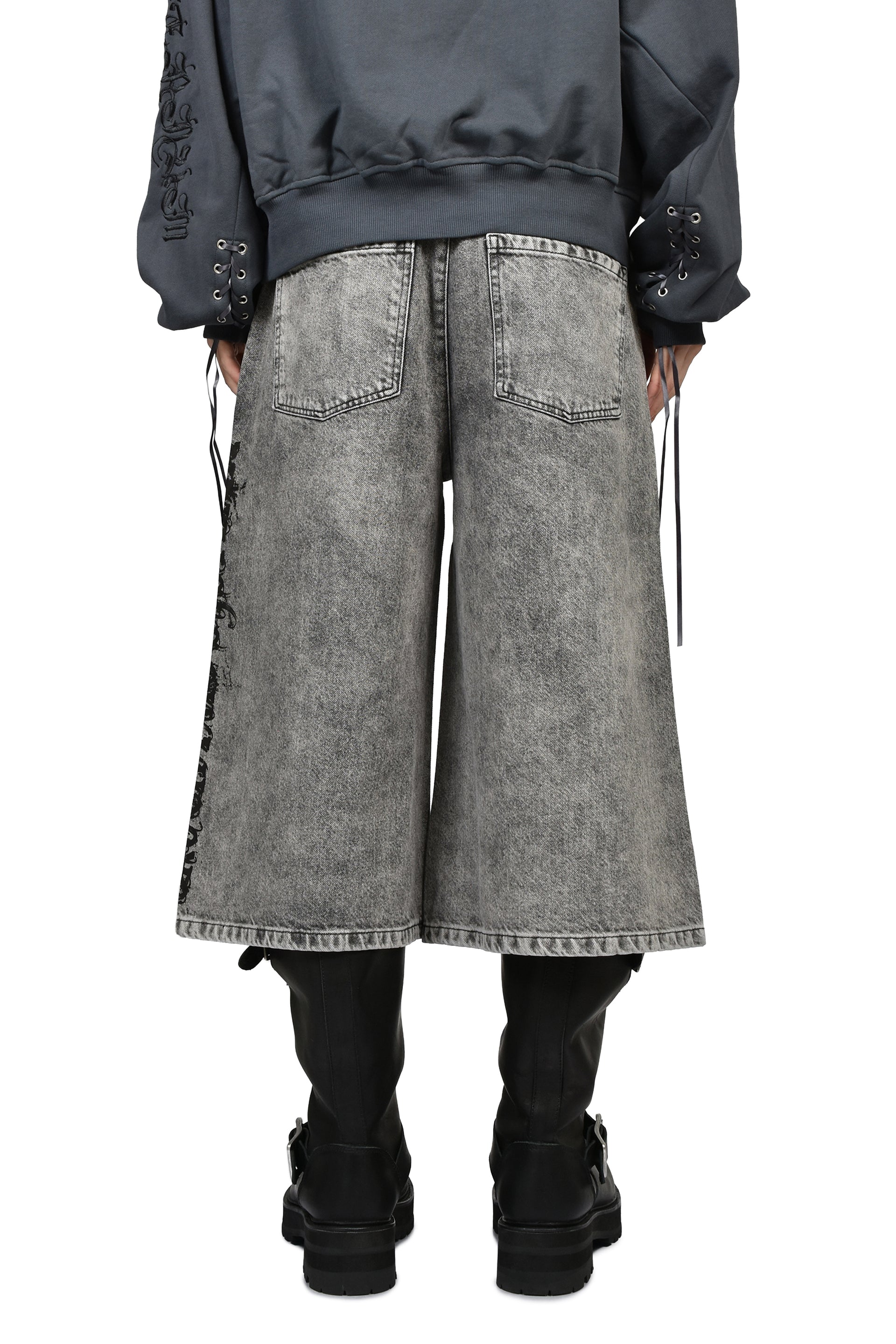 CRUCIFIXIO SYSTEMA SHORTS / GRY
