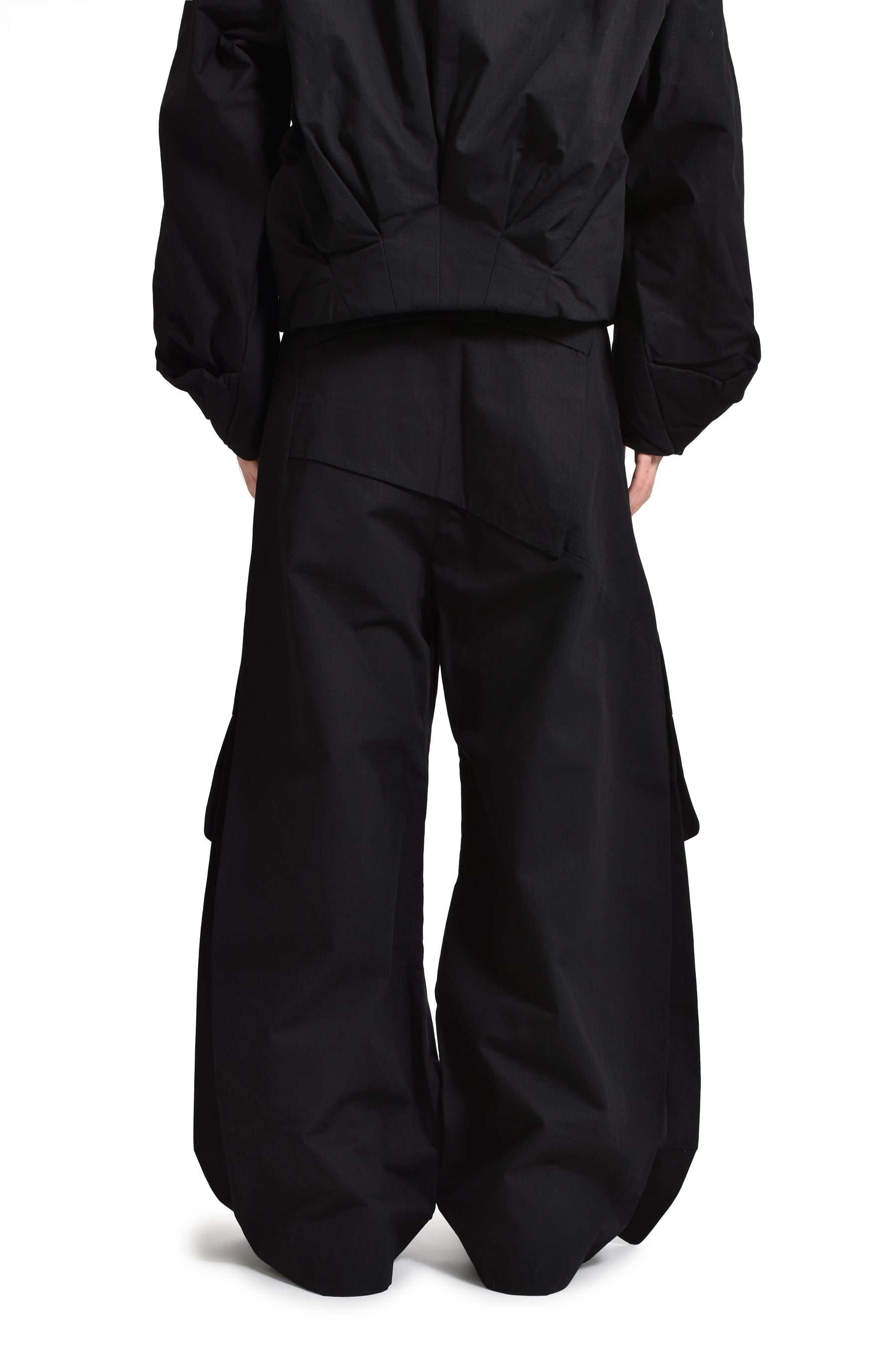 HERTZ PANTS / BLK