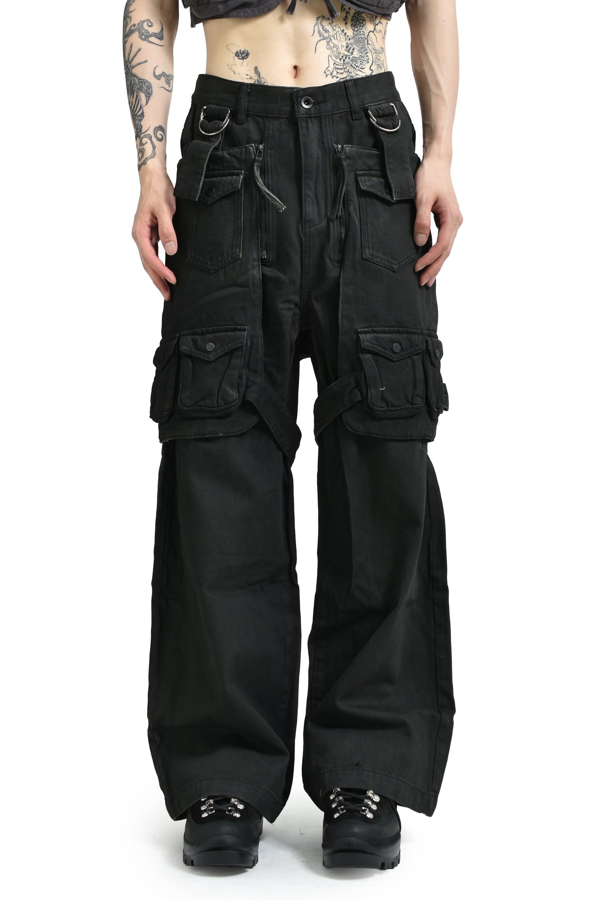 PARASITE CARGO PANTS / BLK