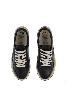 SUP VINT LOW MAN MMY2 / BLK