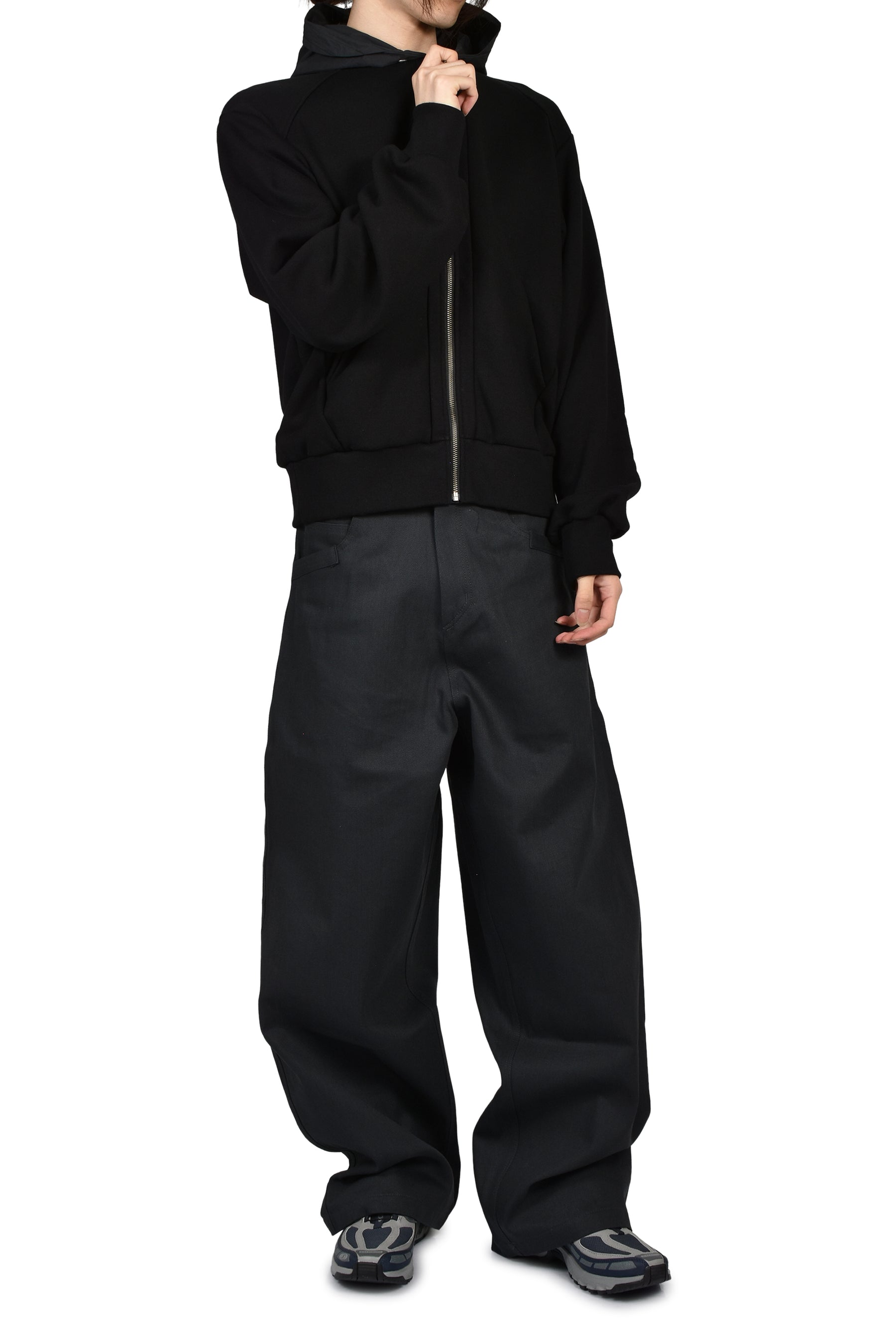 SEVE HOODIE / BLACK