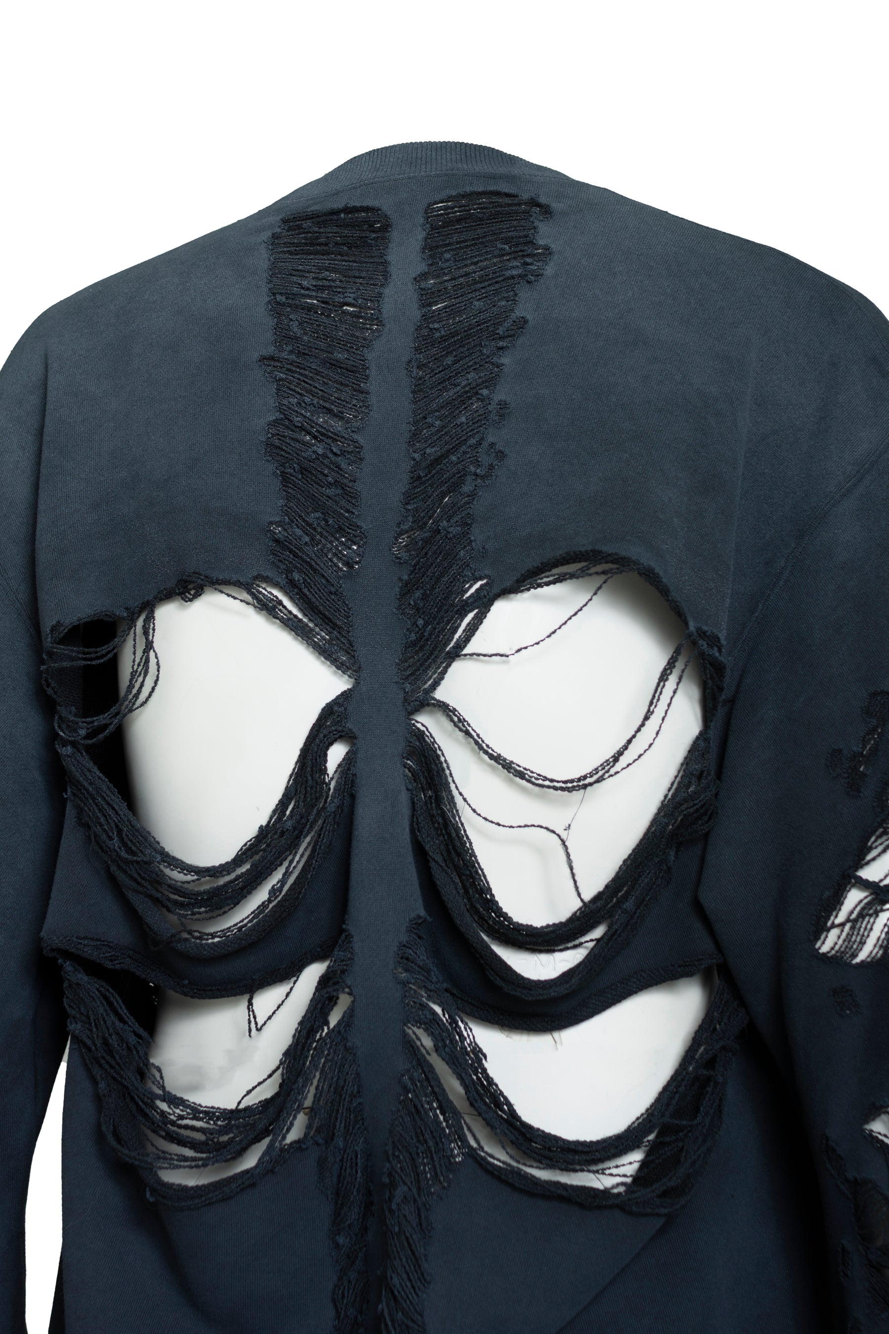 DISTRESSED CROSS CREAWNECK / BLK 