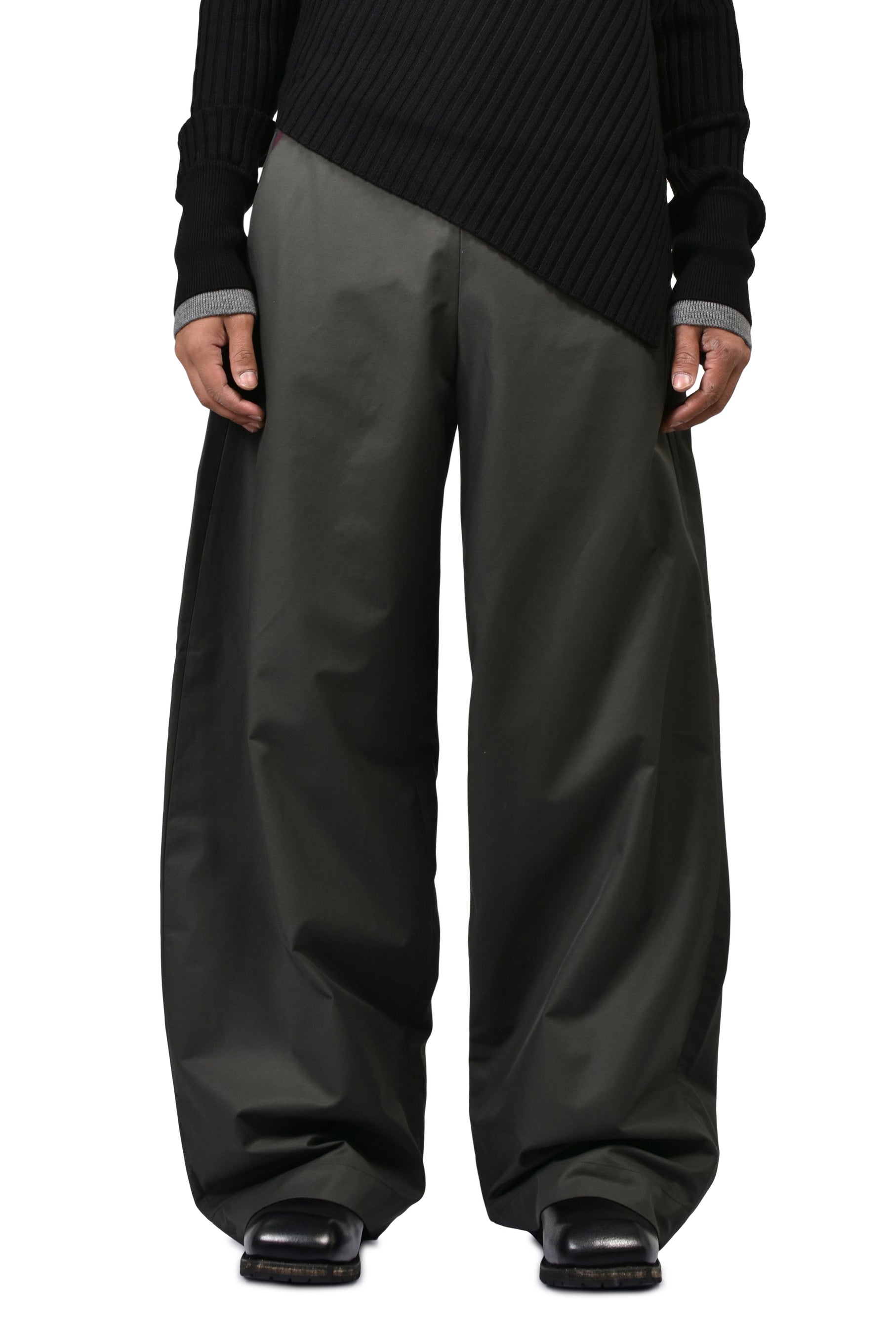 HYBRID TRACK PANT / GRN