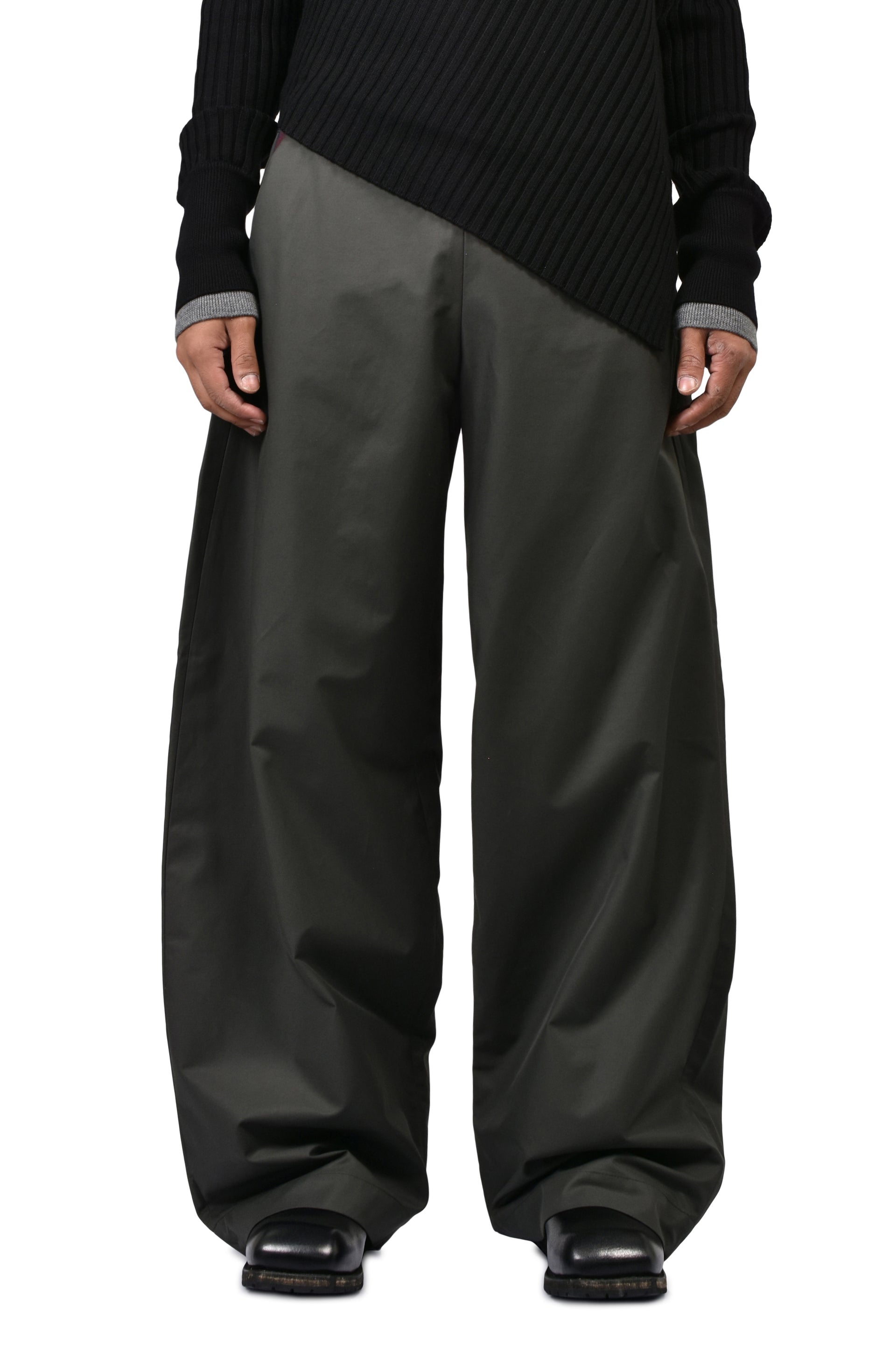 HYBRID TRACK PANT / GRN