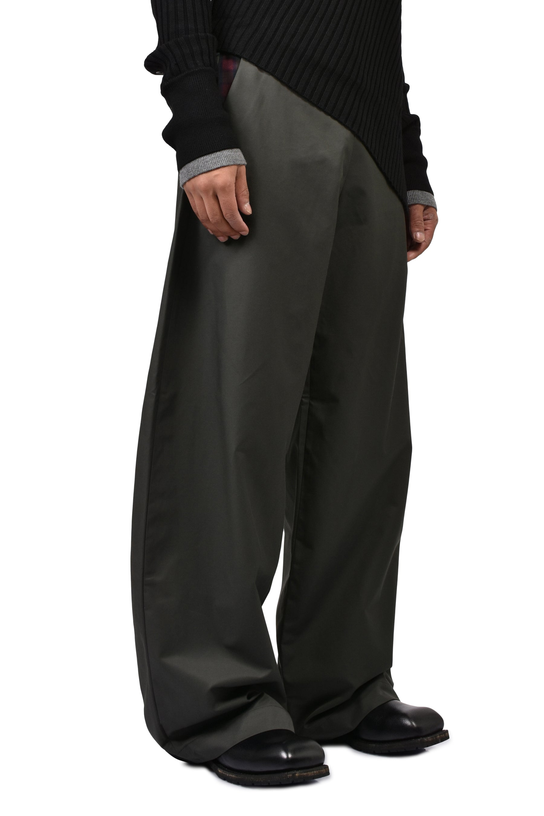 HYBRID TRACK PANT / GRN