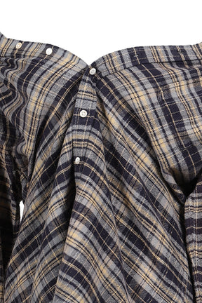 CHINCHED OFF-SHOULDER SHIRT / BLUE PLAID