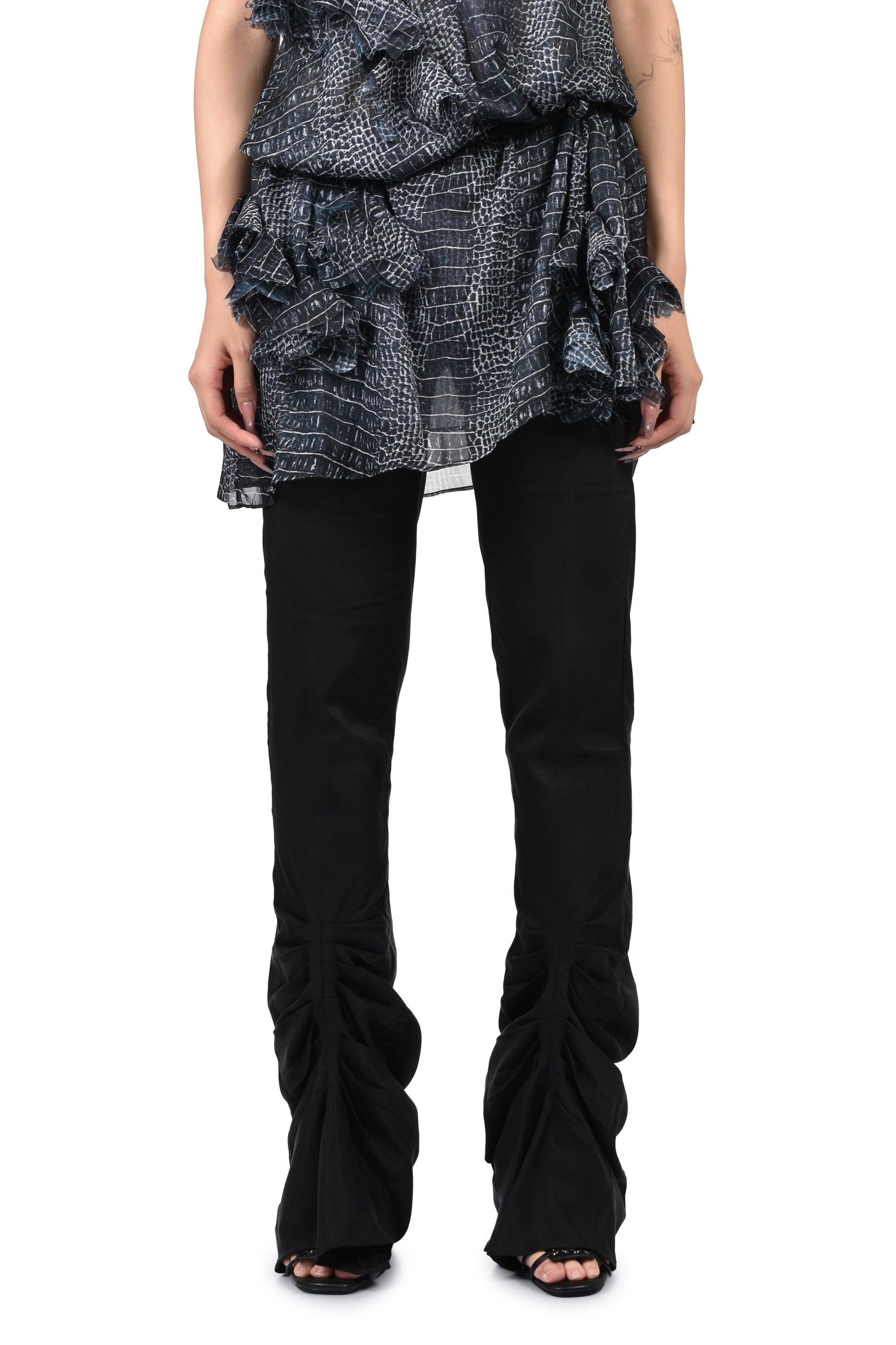 BLACK HORIZONTAL PLEATED DRAPED FLARE PANTS / BLK
