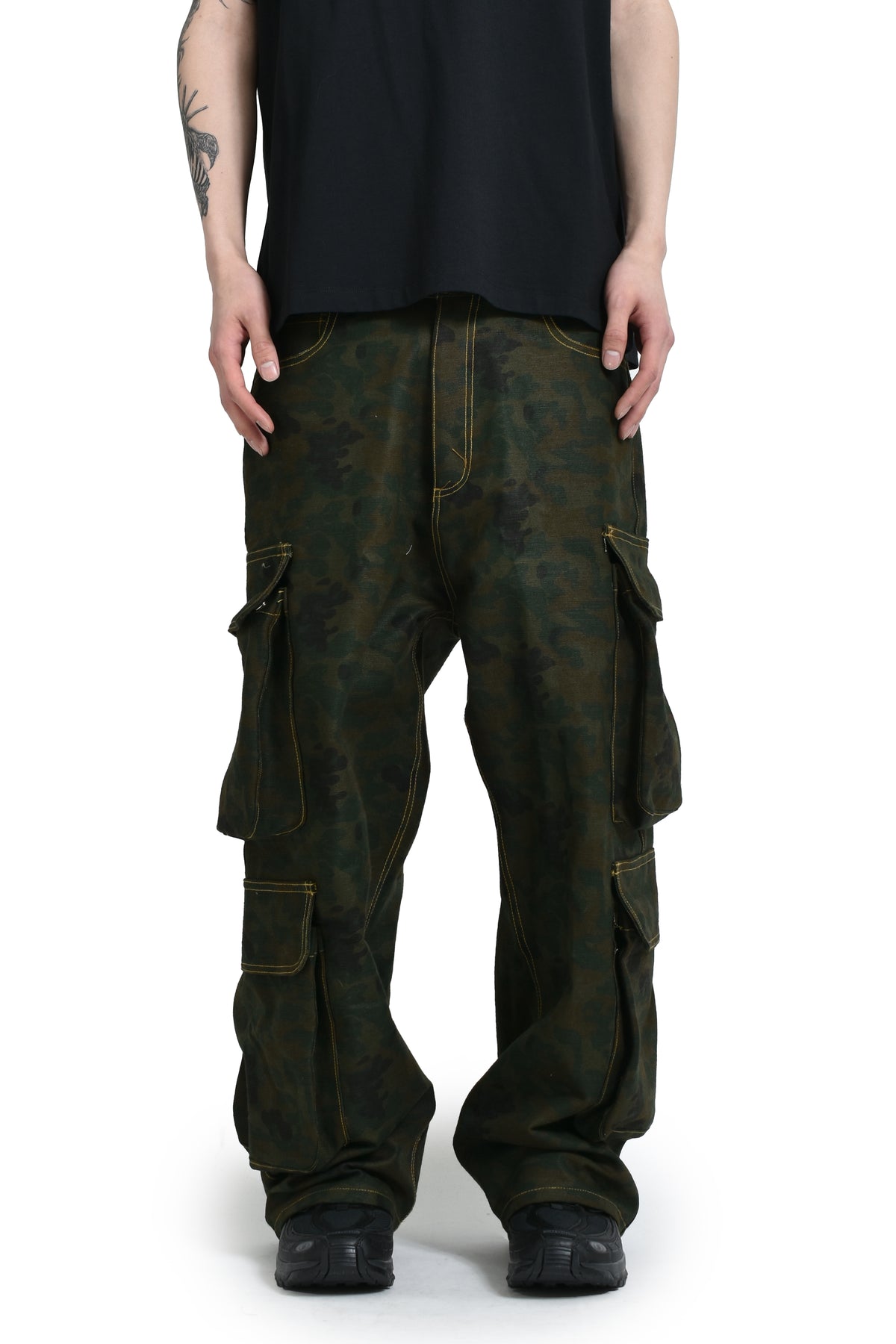 HANZO CARGOS / CAMO