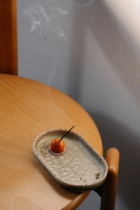INCENSE HOLDER (HASAMIYAKI) - ASH GRAZED PEAR / MULTI 