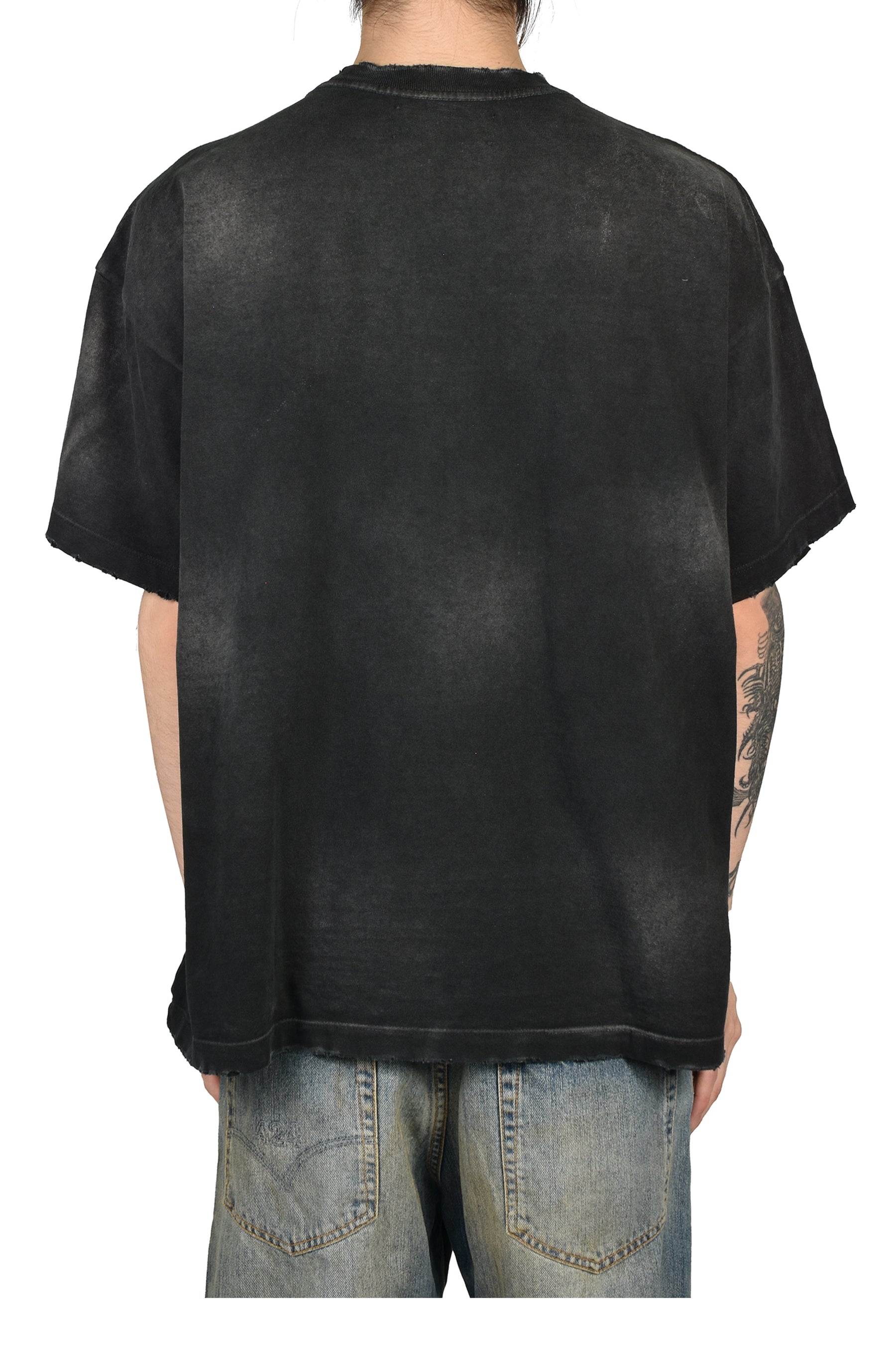 ESCAPE REALITY TEE / BLK