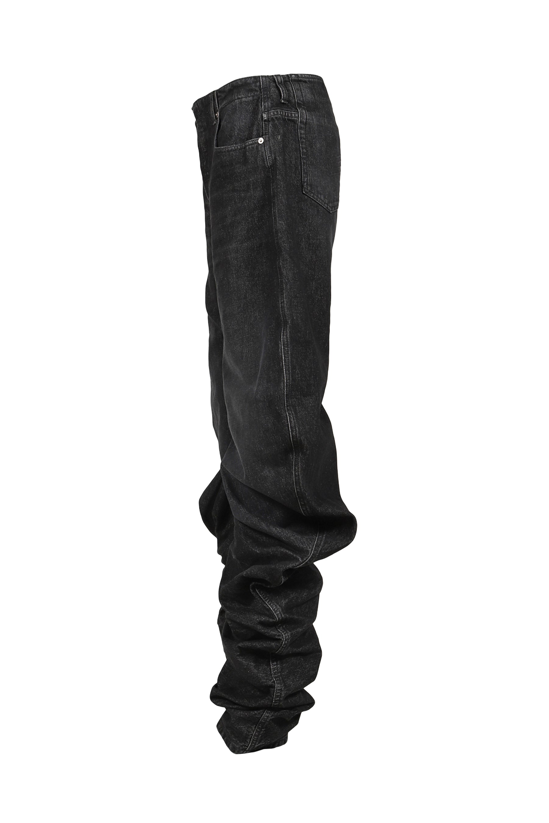 JEAN WITH OVERSIZED FIT / BLACK 