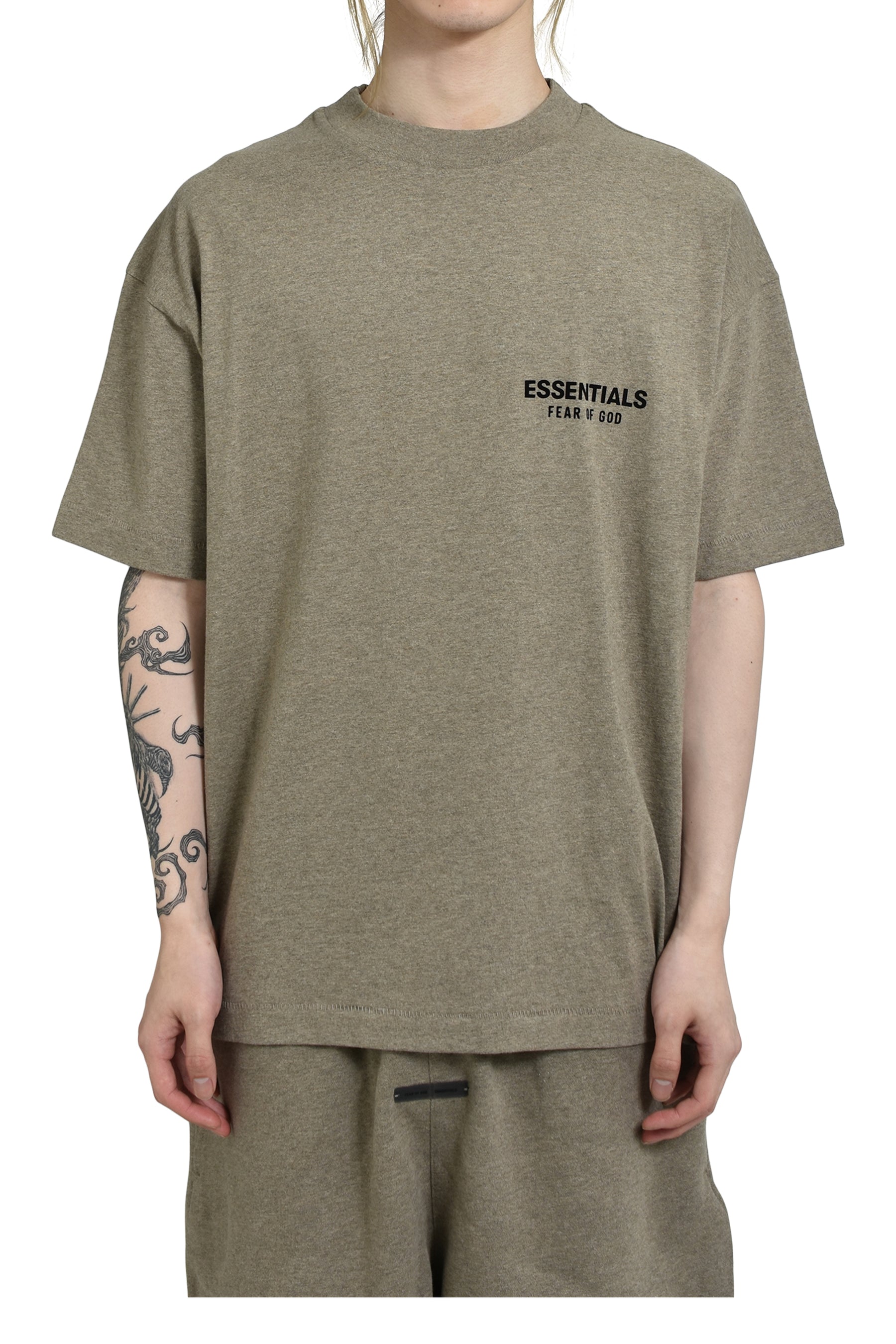 ESSENTIALS CLASSIC FIT T-SHIRT / HOMESTEAD HEATHER