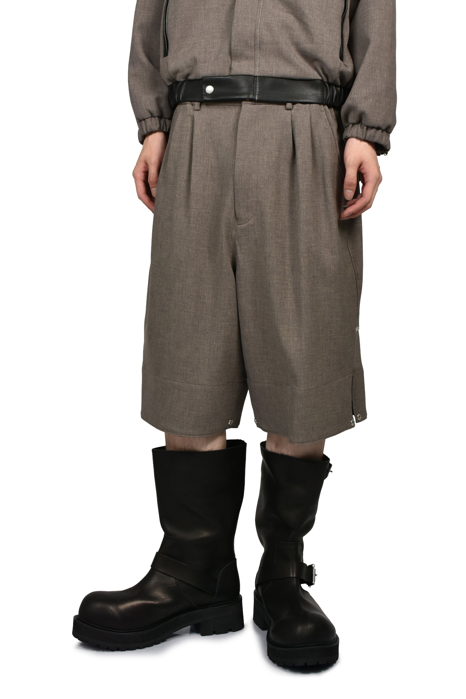 LES ARCS SHORTS / KHA