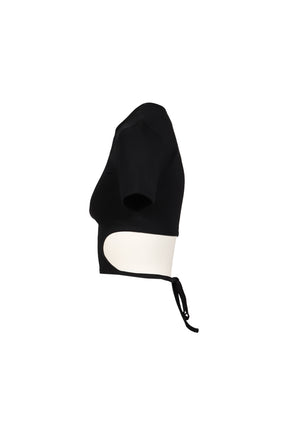 RIBBON CUT OUT CONTRAST T-SHIRT / BLK