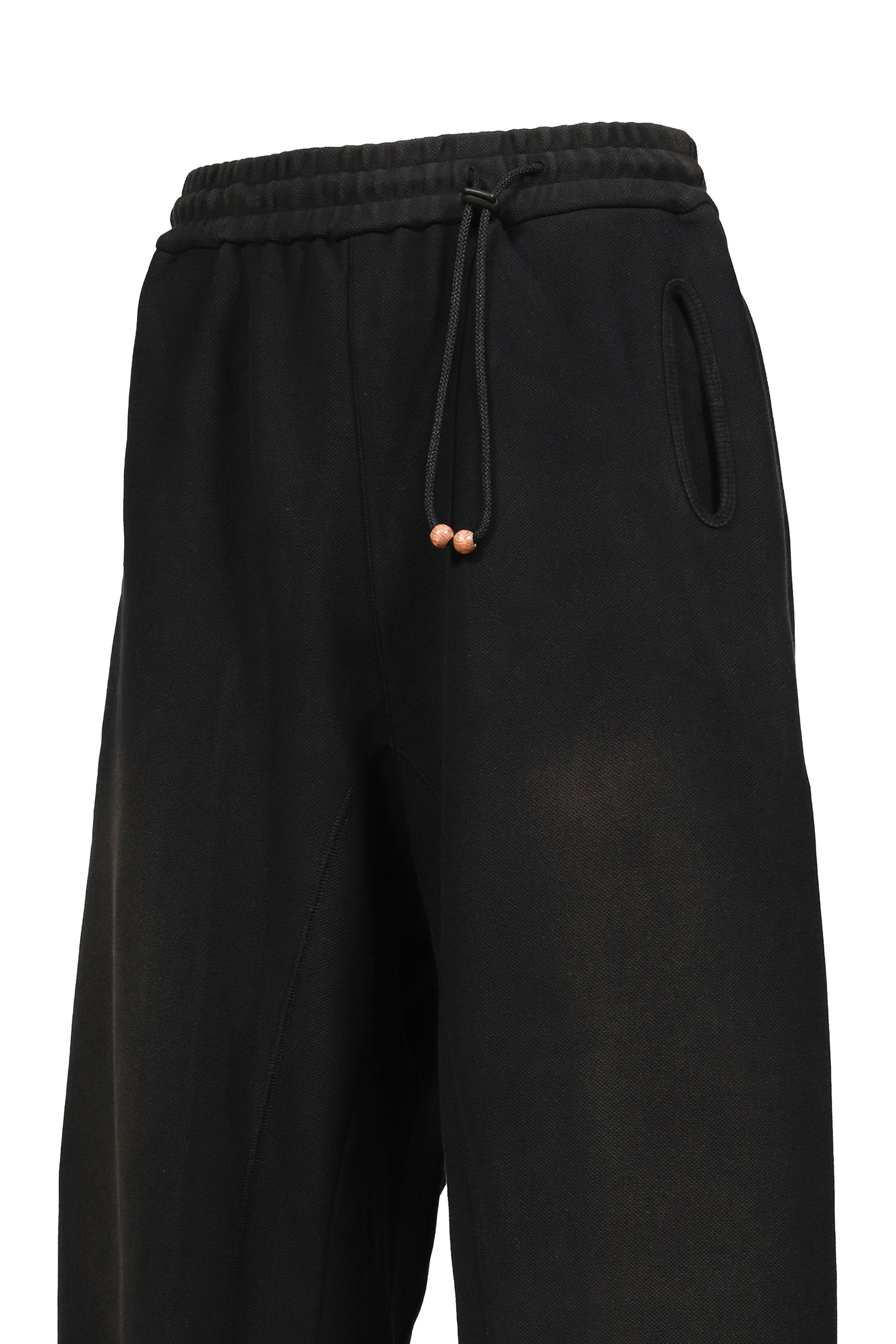 JIAN YE SS26 GWAI SWT PANTS / BLK - NUBIAN