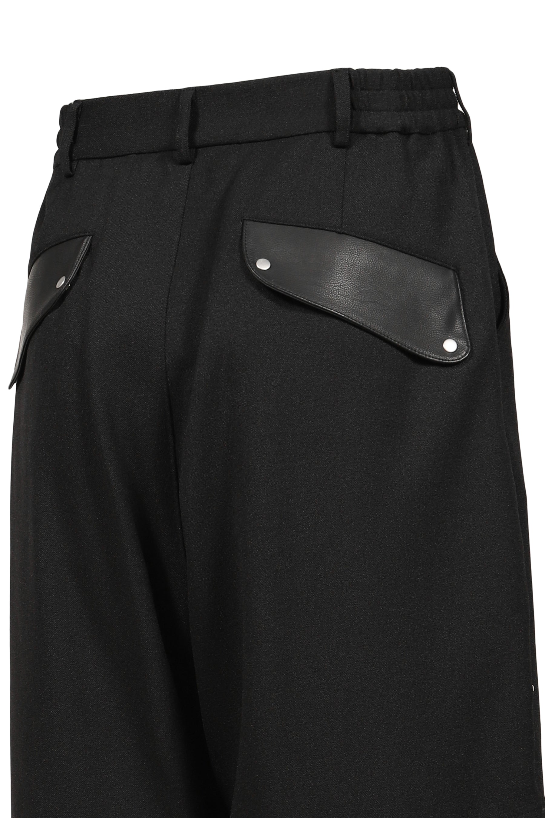 LES ARCS SHORTS / BLK