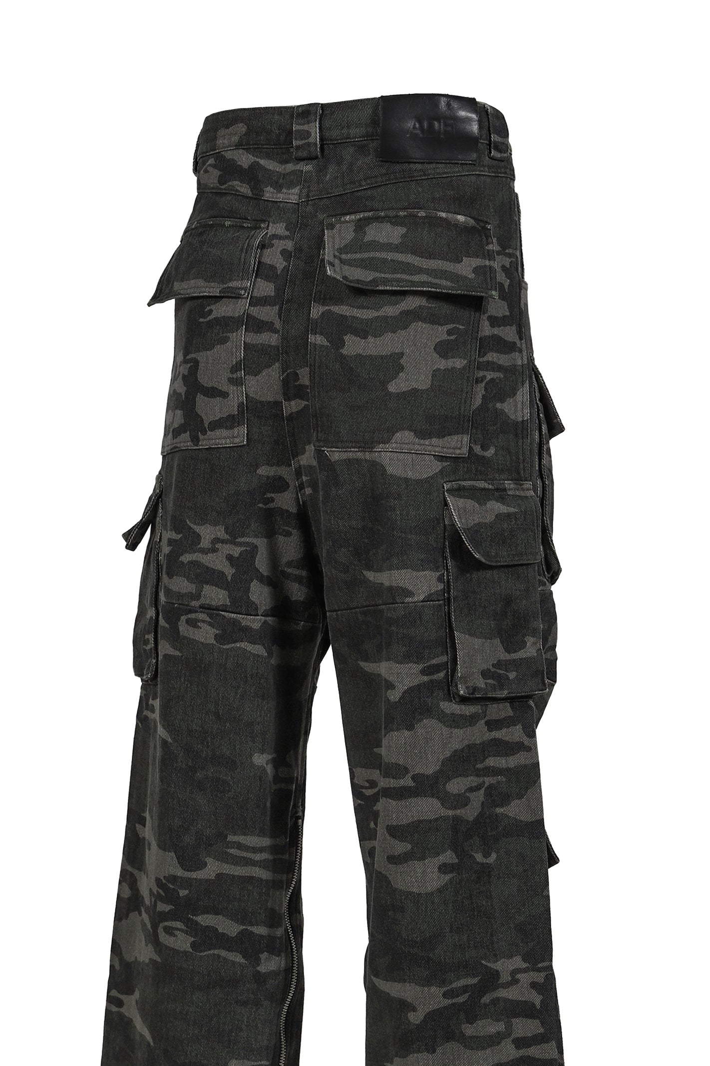 CAMO CARGO PANTS / WOODLAN CAMO