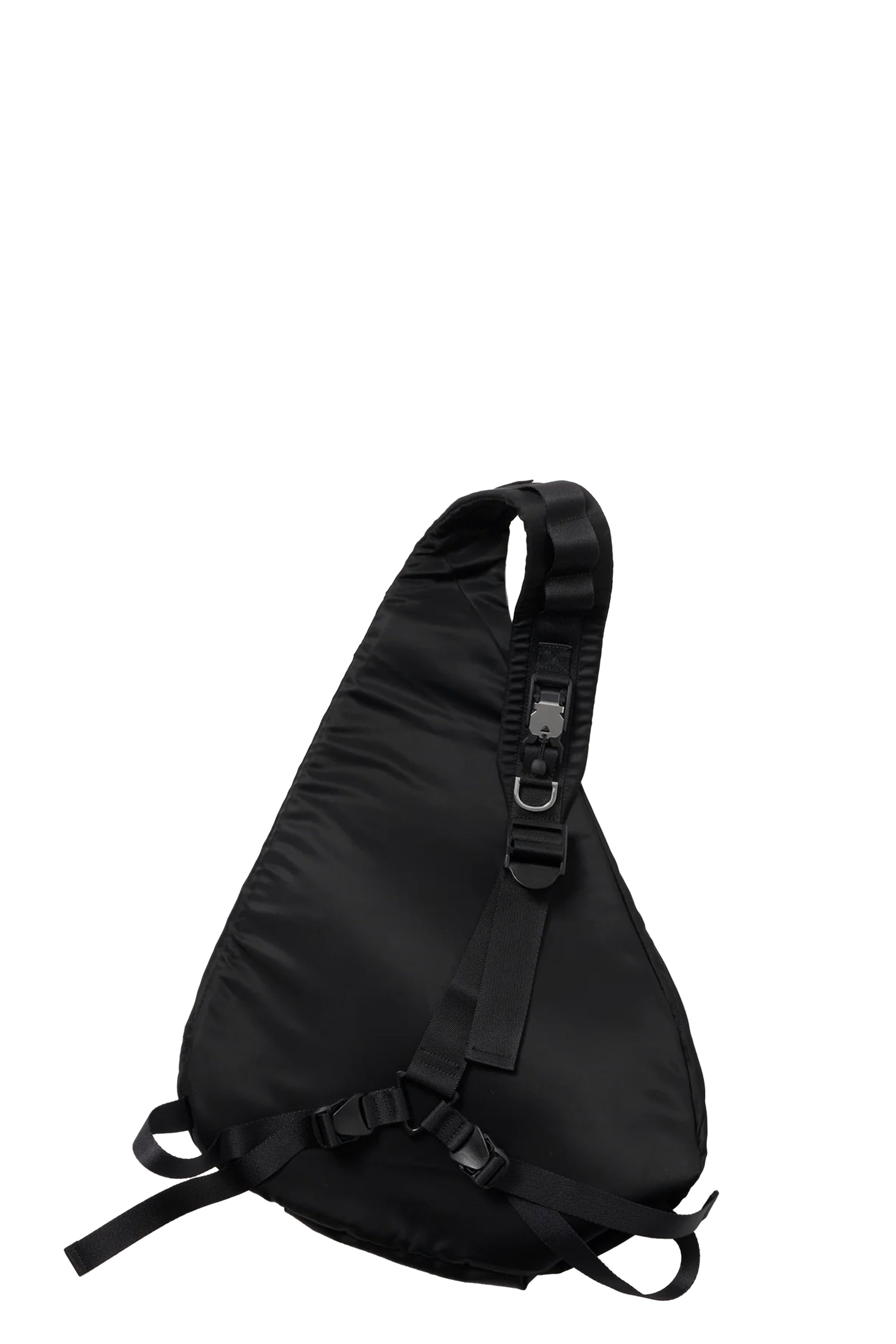 TRIANGLE SLING BAG L .12 / BLK