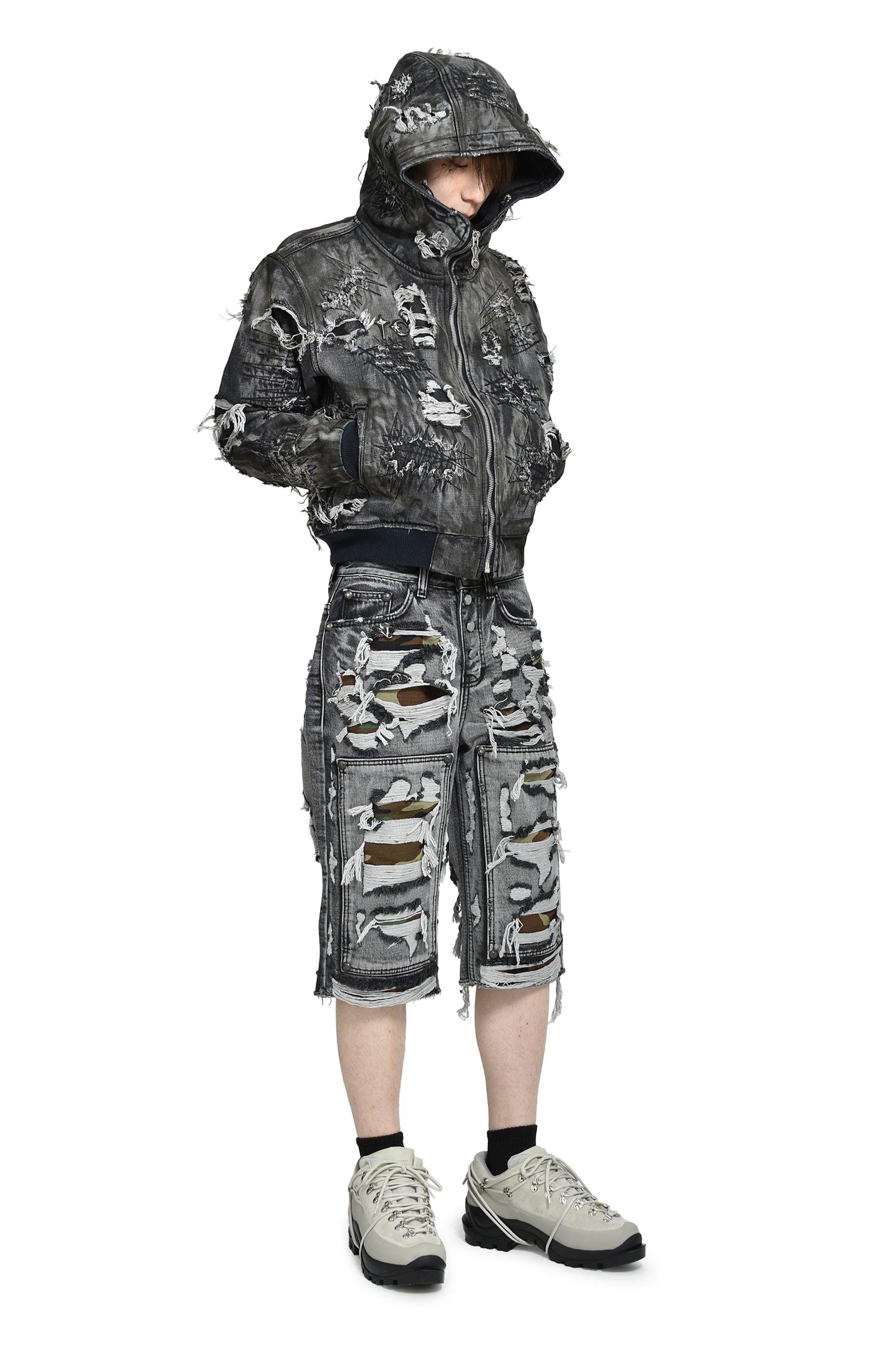 HARD-WASHED DAMAGED DENIM HOODED ZIP-UP / BLK 