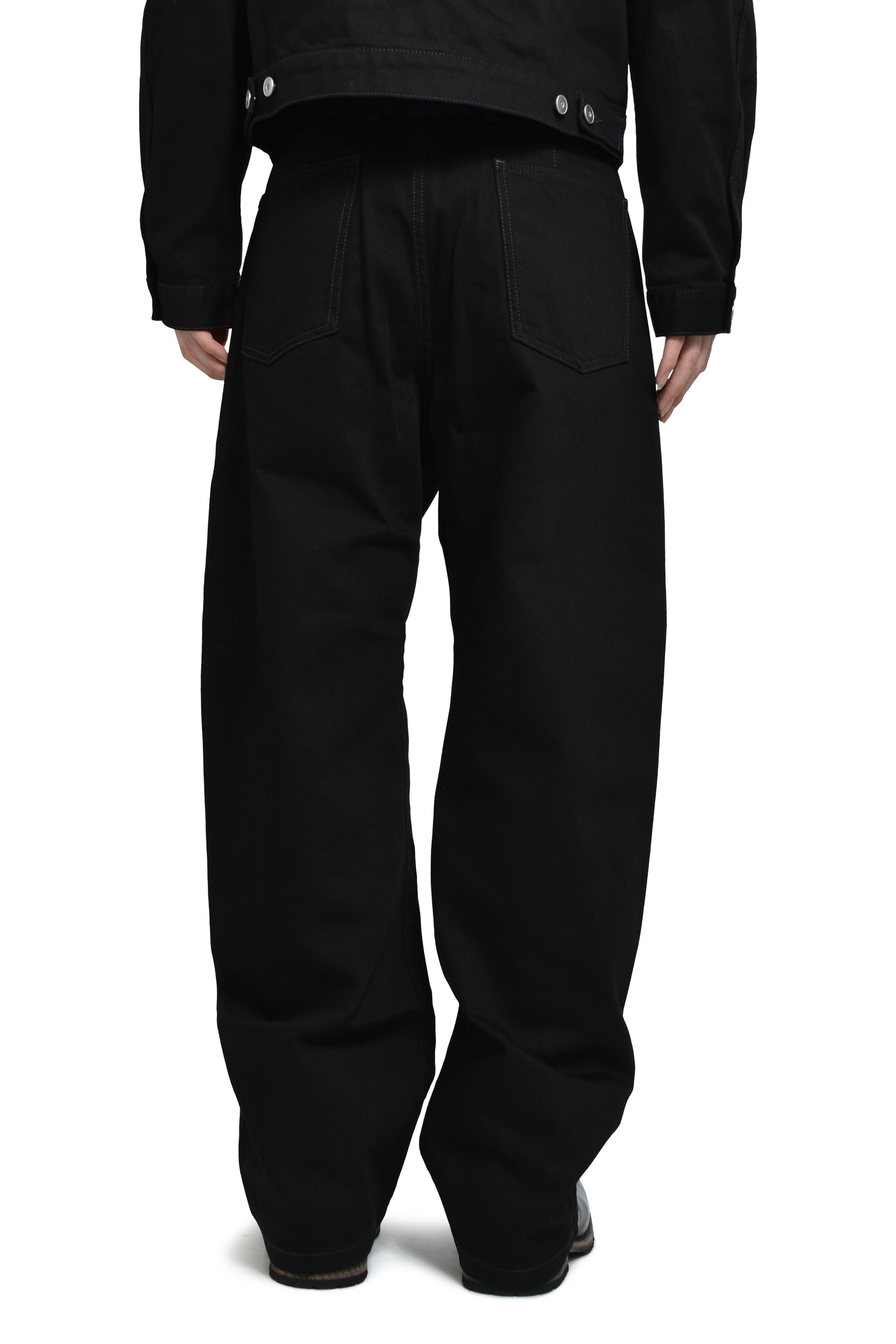 TWISTED BELTED PANTS / BLK