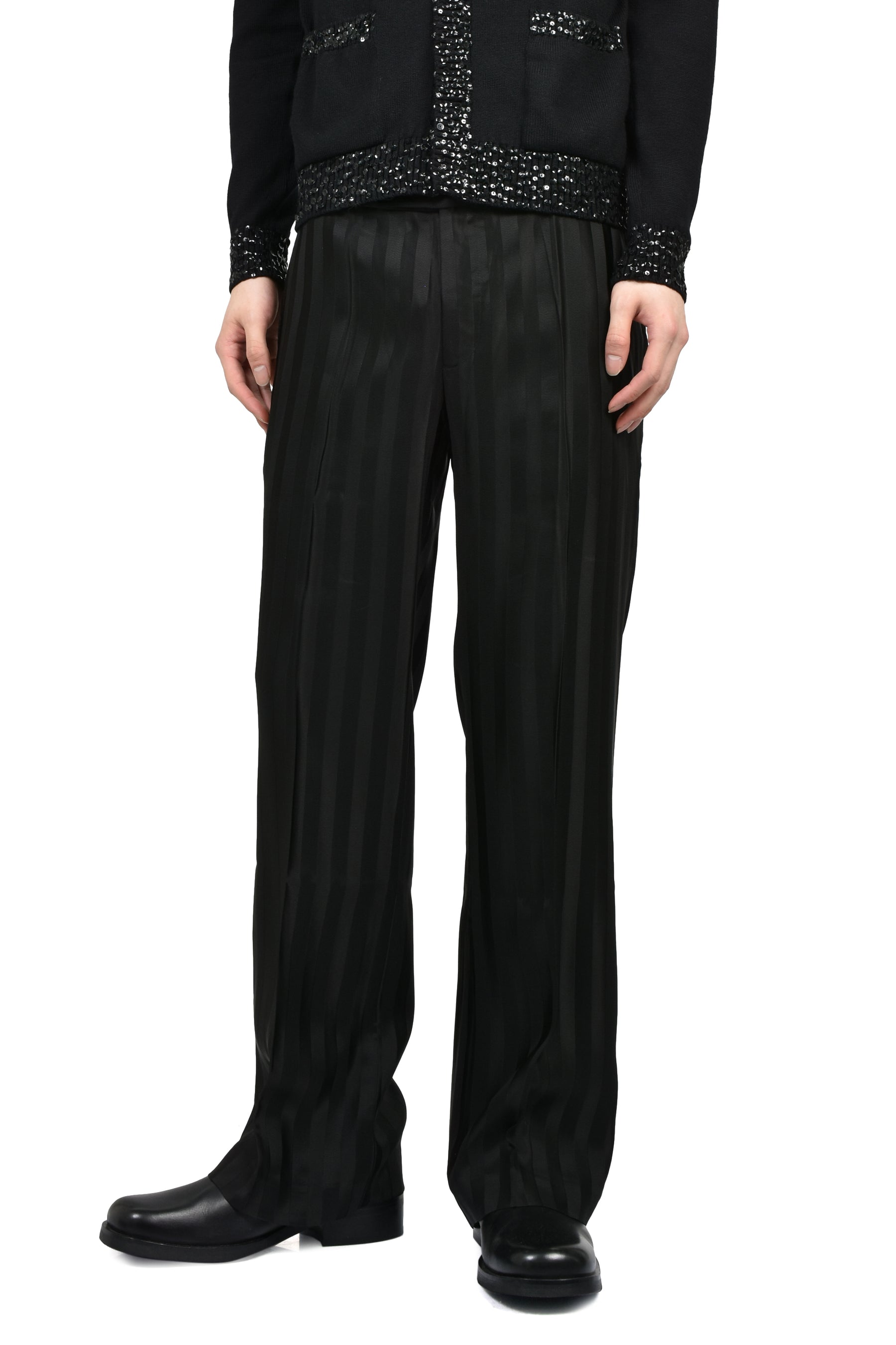 LOOSE FIT FLARE TROUSERS / BLK BARRE
