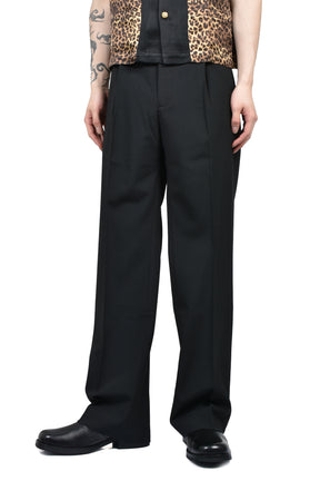 PLEATED STRAIGHT FIT TROUSERS / BLK