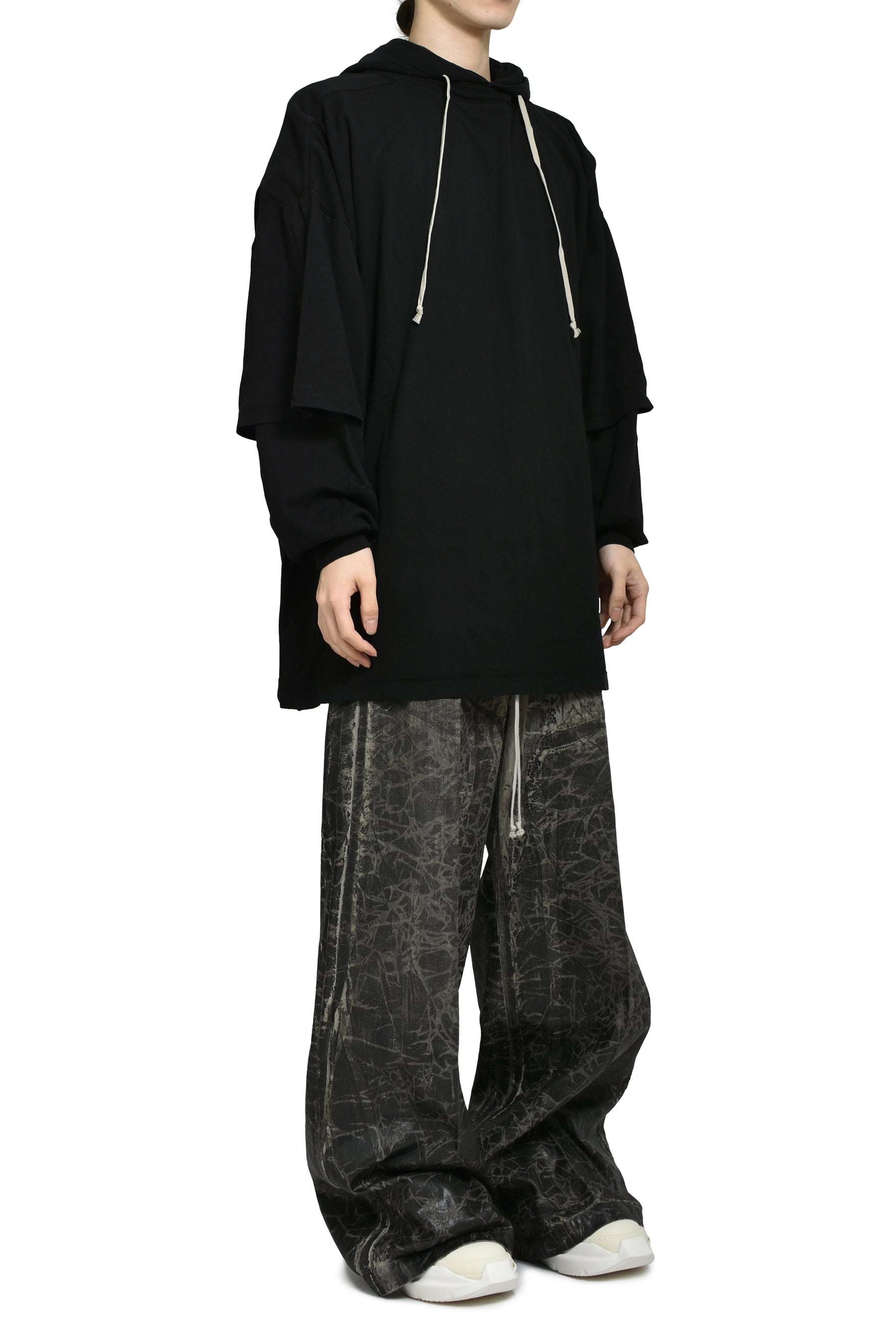 TOMMY HUSTLER HOODIE / BLK