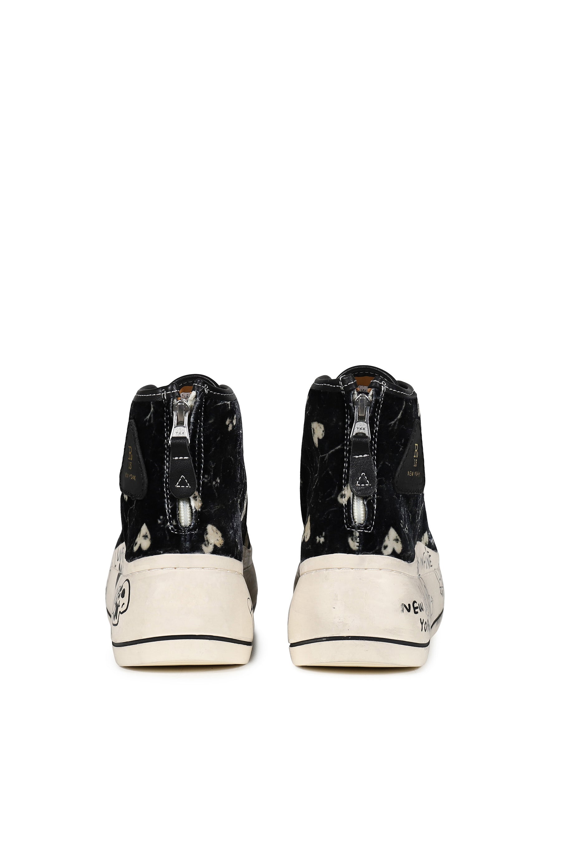 KURT HIGH TOP SNEAKER / HEARTS ON BLK GRAFFITI